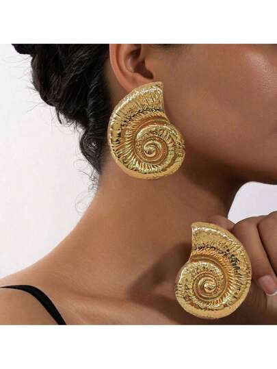 1pair Fashionable Retro Exaggerated Seashell Shaped Metallic Earrings, European And American Styl... | SHEIN