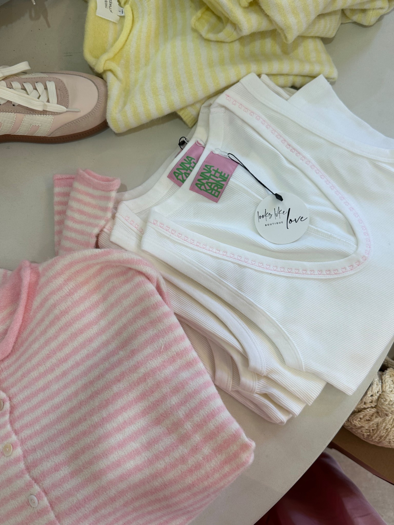 shop this @annakatherine tank now!!!!

#LTKSeasonal #LTKStyleTip #LTKFindsUnder100