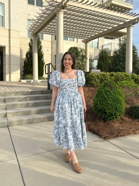 My favorite style dress is 20% off and has an extra 15% off with code DRESSFEST! I LOVE this style and have it in many colors / prints



#LTKFindsUnder100 #LTKStyleTip #LTKSaleAlert