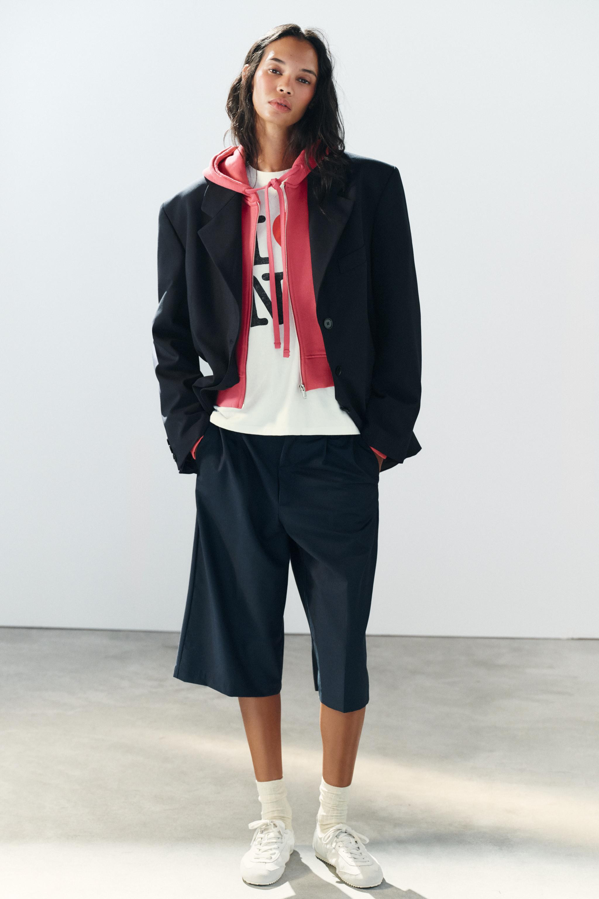 PLEATED STRAIGHT-LEG BERMUDA SHORTS | Zara US