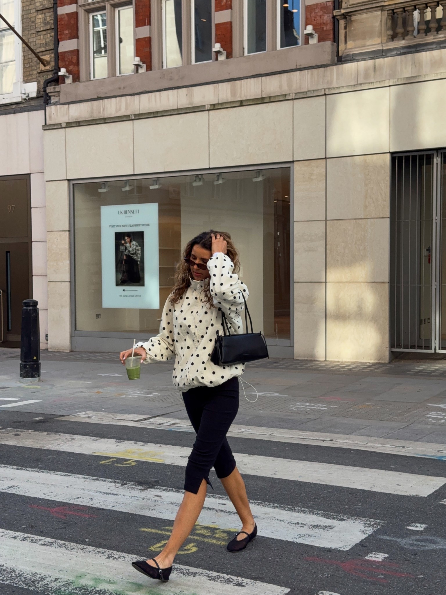 It’s a polka dot & capri pants spring summer ⚪️⚫️ 

#LTKspringtrends #LTKootd #LTKspring