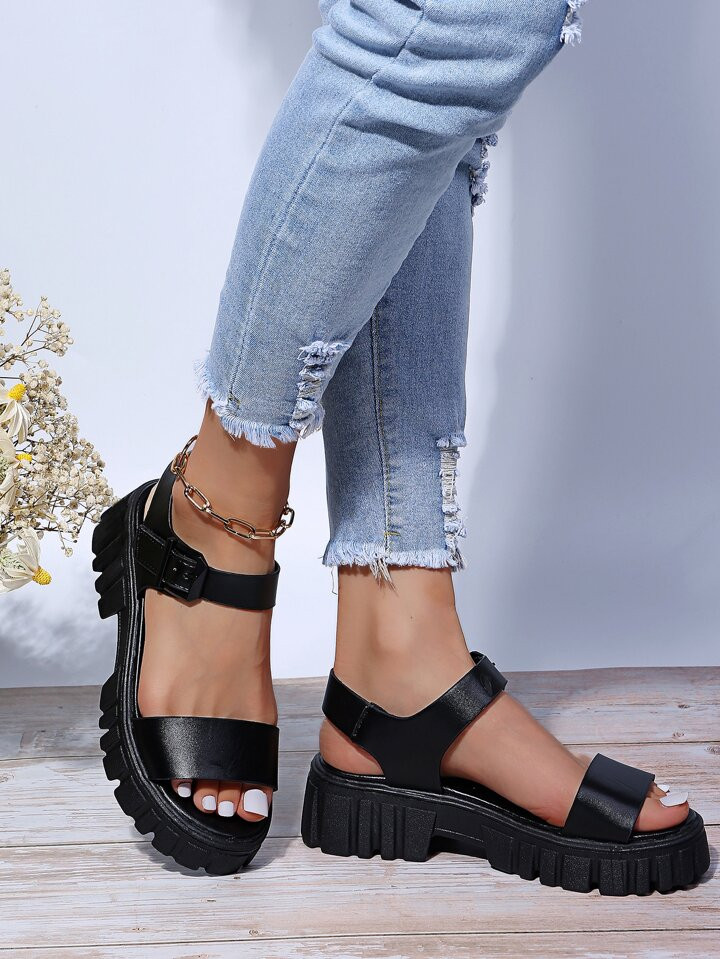 Minimalist Buckle Decor Chunky Sandals | SHEIN USA | SHEIN
