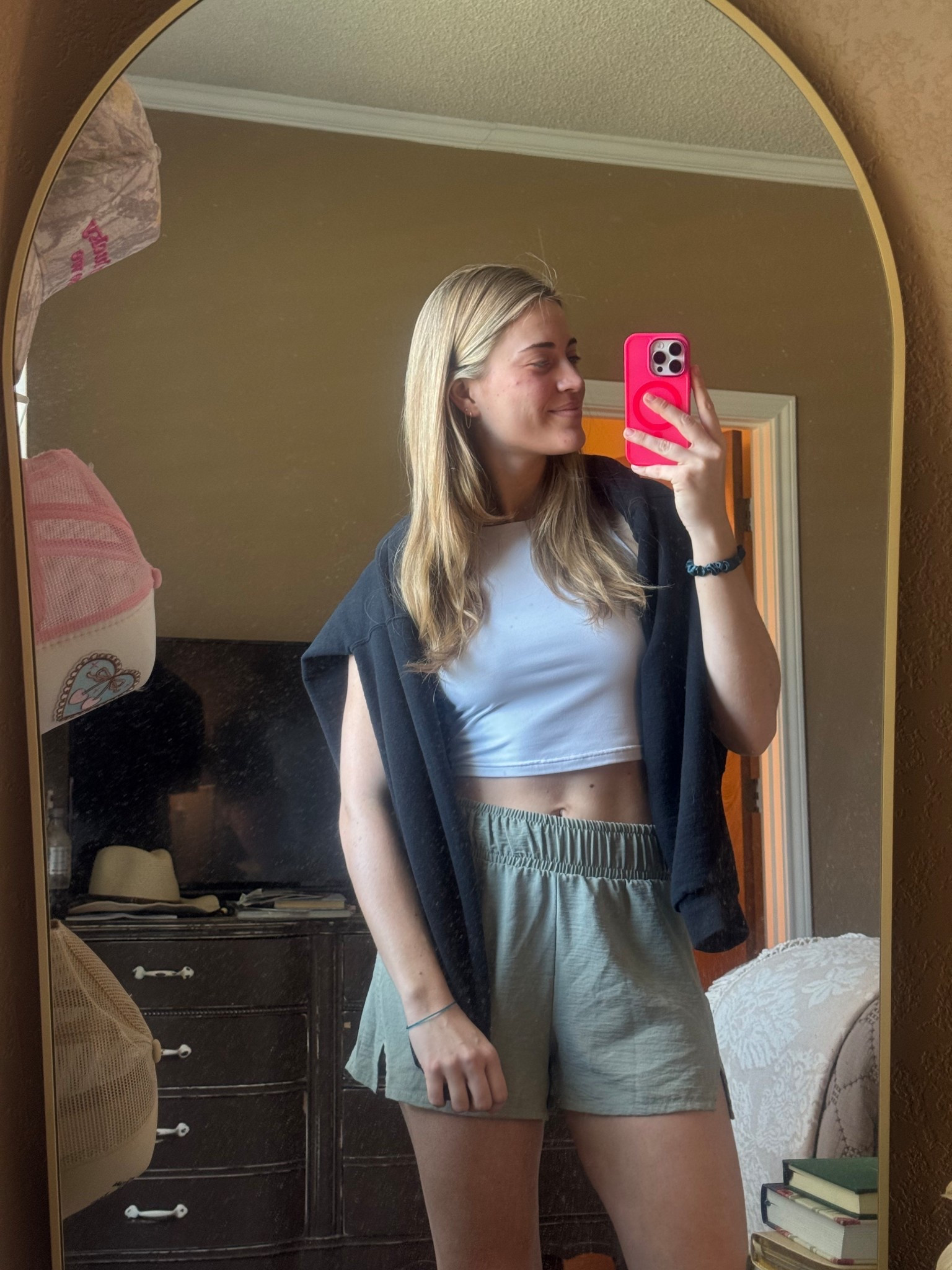 Off day OOTD 

#LTKFindsUnder50 #LTKStyleTip