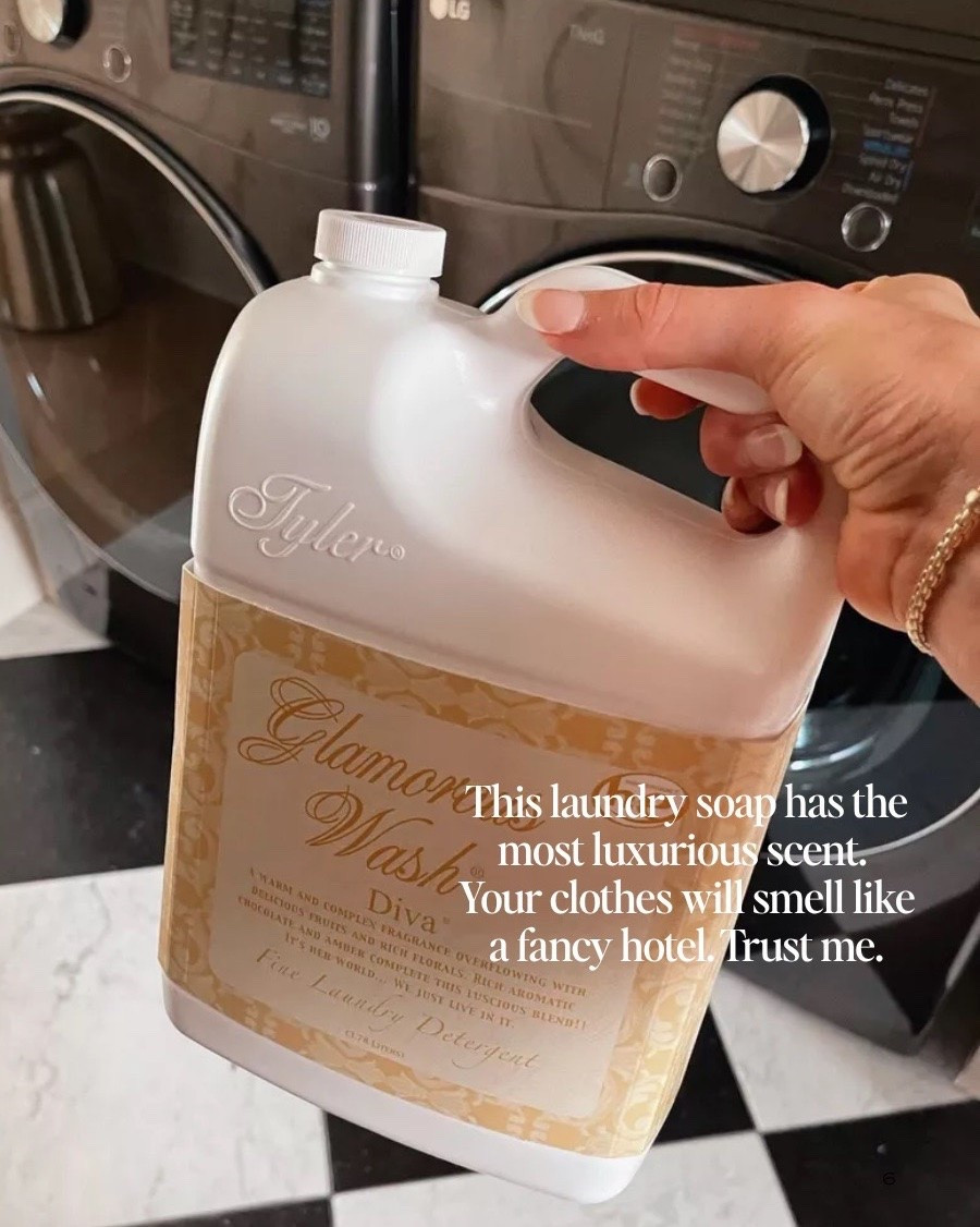 This laundry detergent has the most luxurious scent. Your clothes will smell like a fancy hotel, trust me