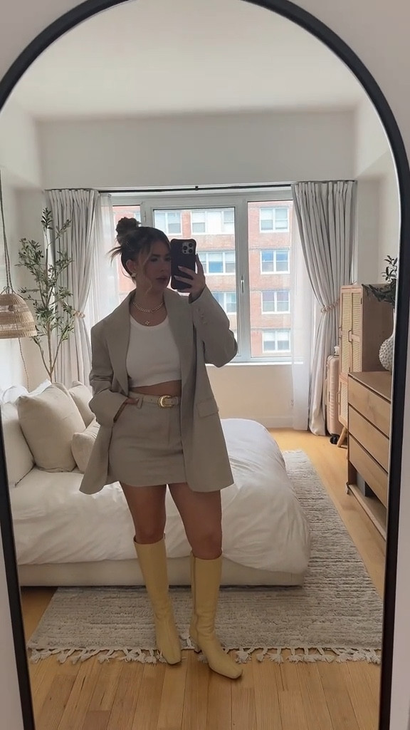 outfit of the day! loving this dissh blazer and skirt set