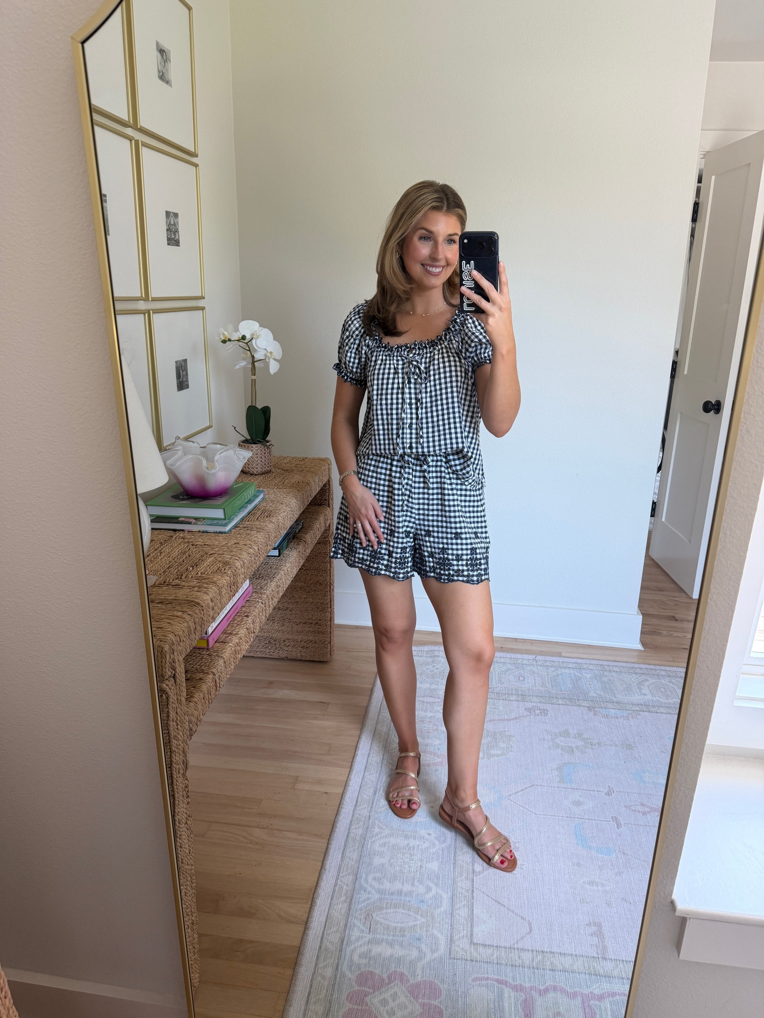 Matching set for summer! Wearing a S in top and bottom