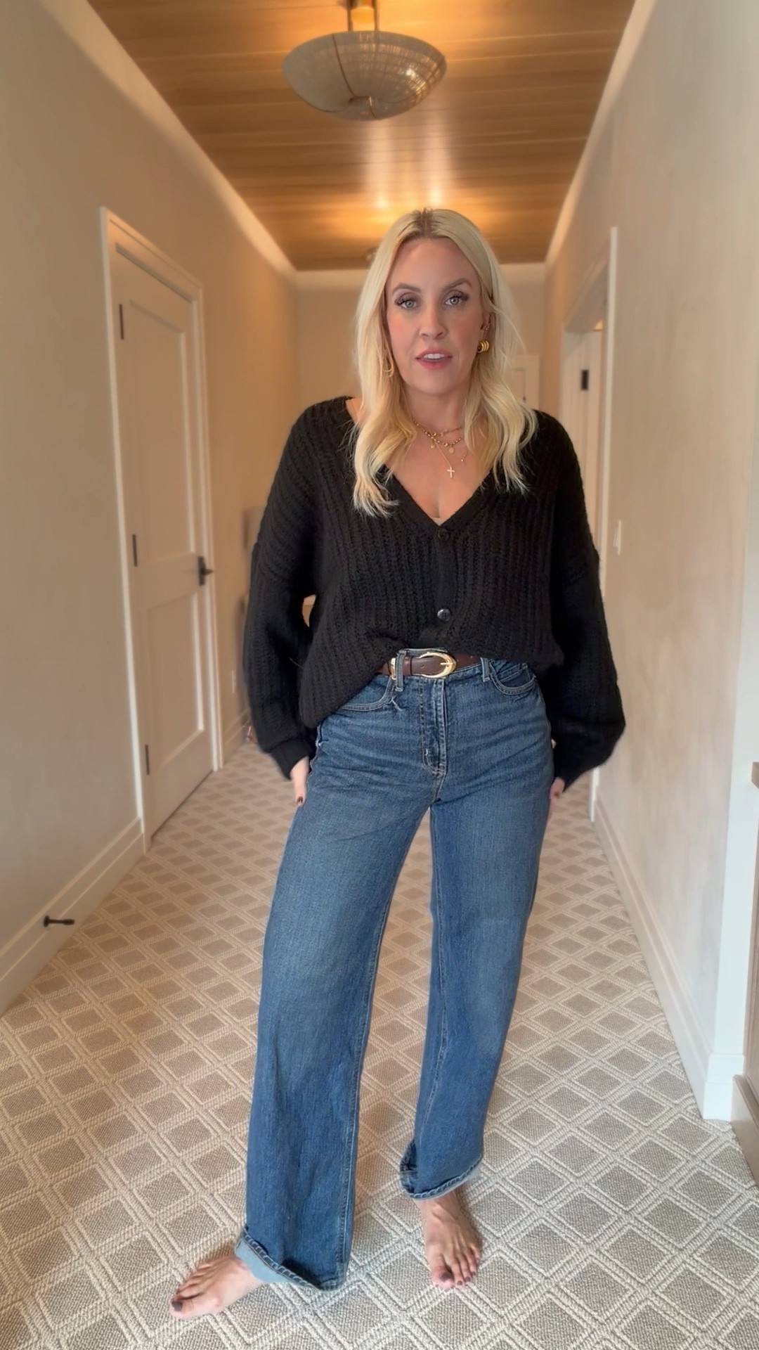 This cardigan is such a good basic black cardigan! I paired it with some of my favorite jeans from old navy! 

#LTKStyleTip #LTKFindsUnder100 #LTKFindsUnder50