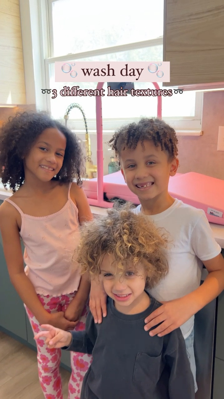 wash day with 3 different hair textures/curl types 🫧➿ #curlyhair #curlyproducts #washday