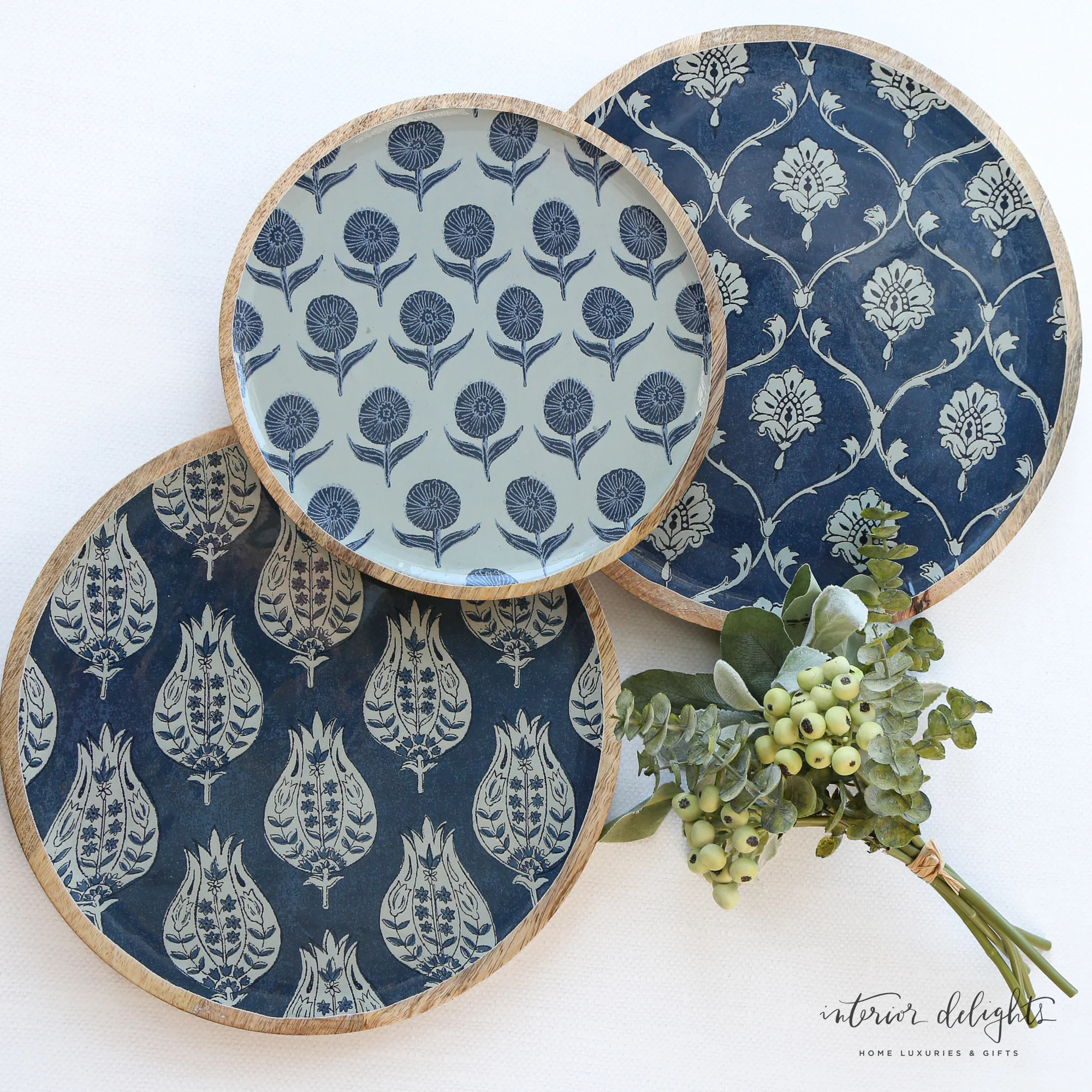 Round Floral Pattern Trays- Set of 3 | Interior Delights