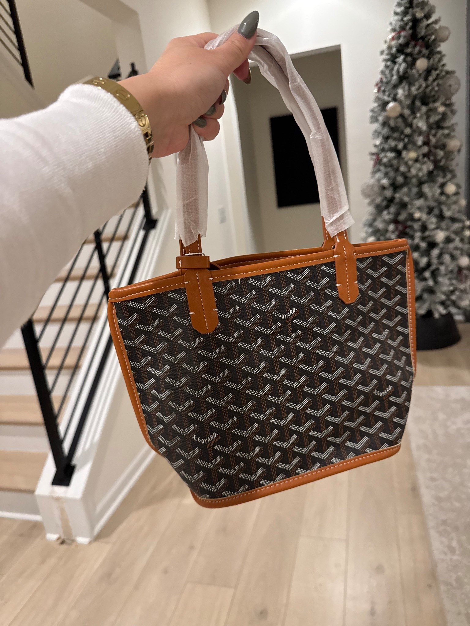 Love my mini totes!!! Also have it in the green. So affordable and comes in so many colors.

#LTKFindsUnder100 #LTKFindsUnder50 #LTKItBag