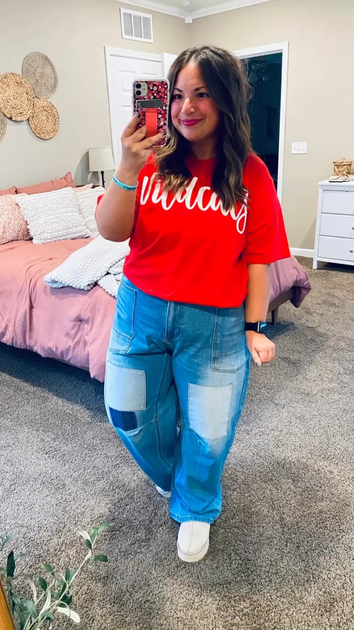 These jeans are way out of my comfort zone but they are fun for a casual gameday look!

slippers: fit true to size // wearing a 5
jeans: fit oversized // wearing a 14
tee: fits true to size // wearing a large 

 #LTKMidsize #LTKFindsUnder50 #LTKStyleTip