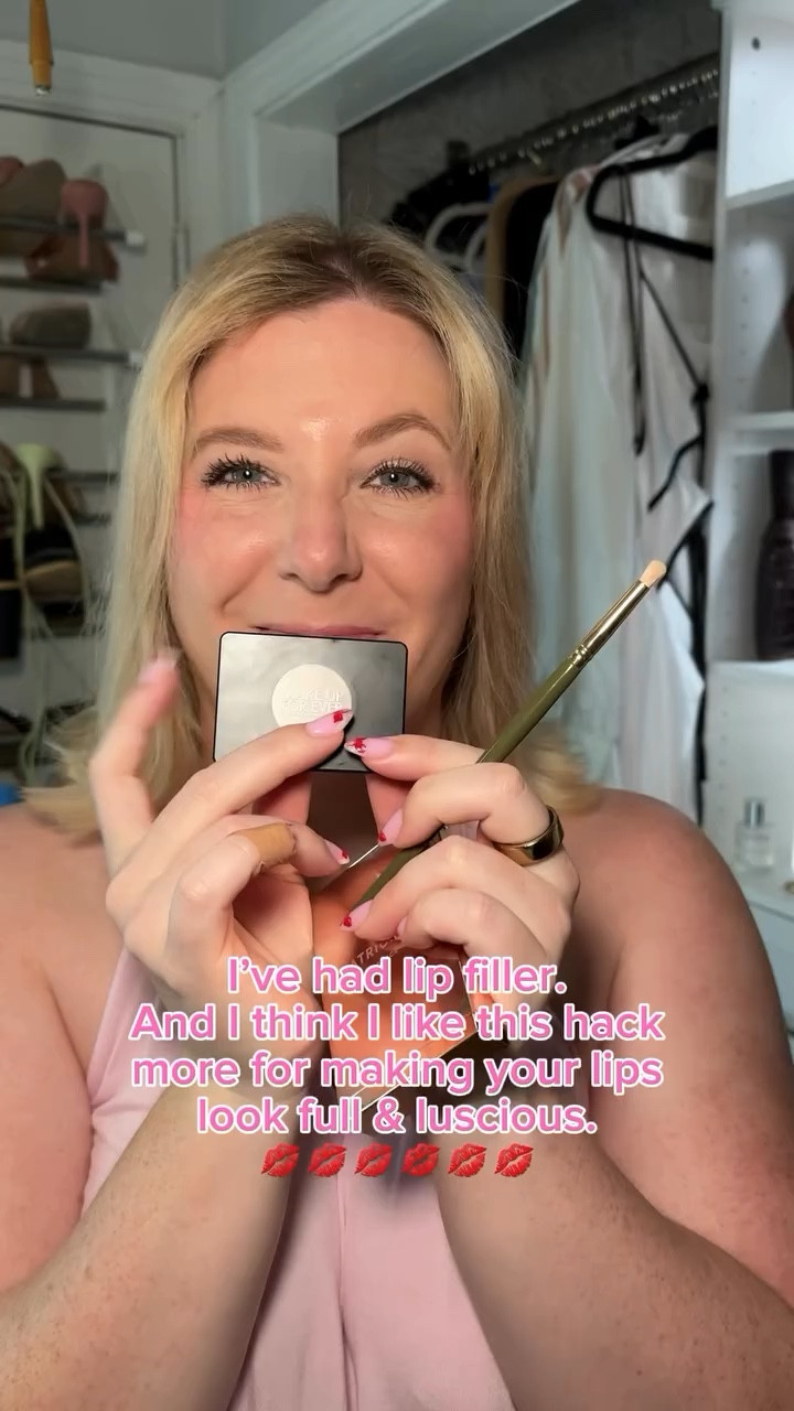 How to cheat lip filler 💋💁🏼‍♀️

Comment lips below and I’ll send you the deets on all the products I used 💕

#lipcontour #makeuphacks #lipfiller #lipgloss

#LTKBeauty