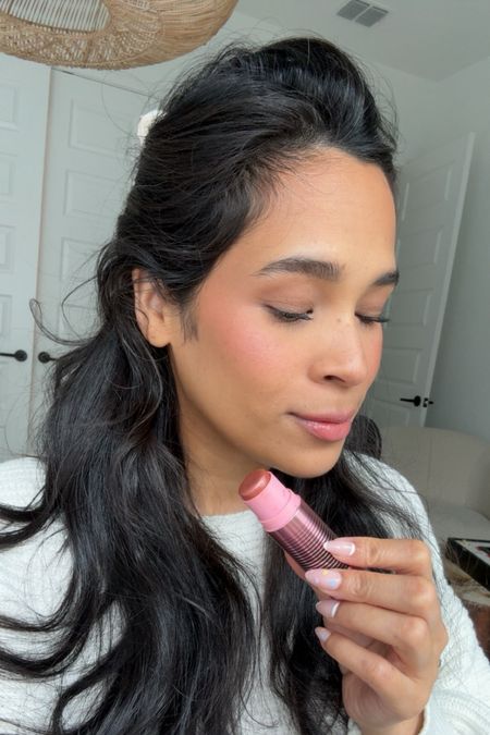 The prettiest rose blush for the spring 

#LTKfindsunder50 #LTKbeauty