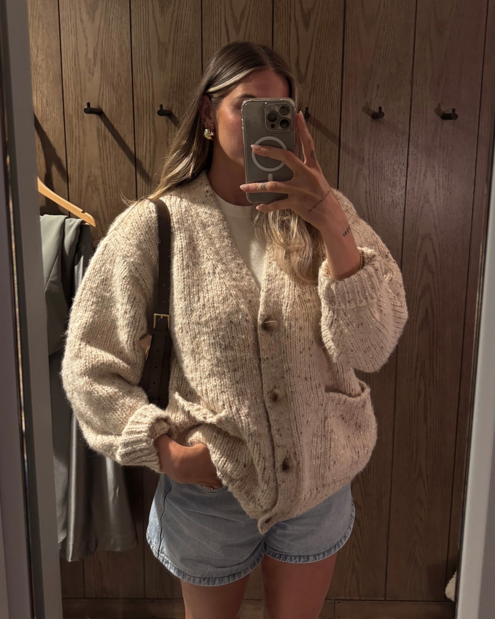 Cardi weather 

#LTKStyleTip #LTKTall #LTKSeasonal