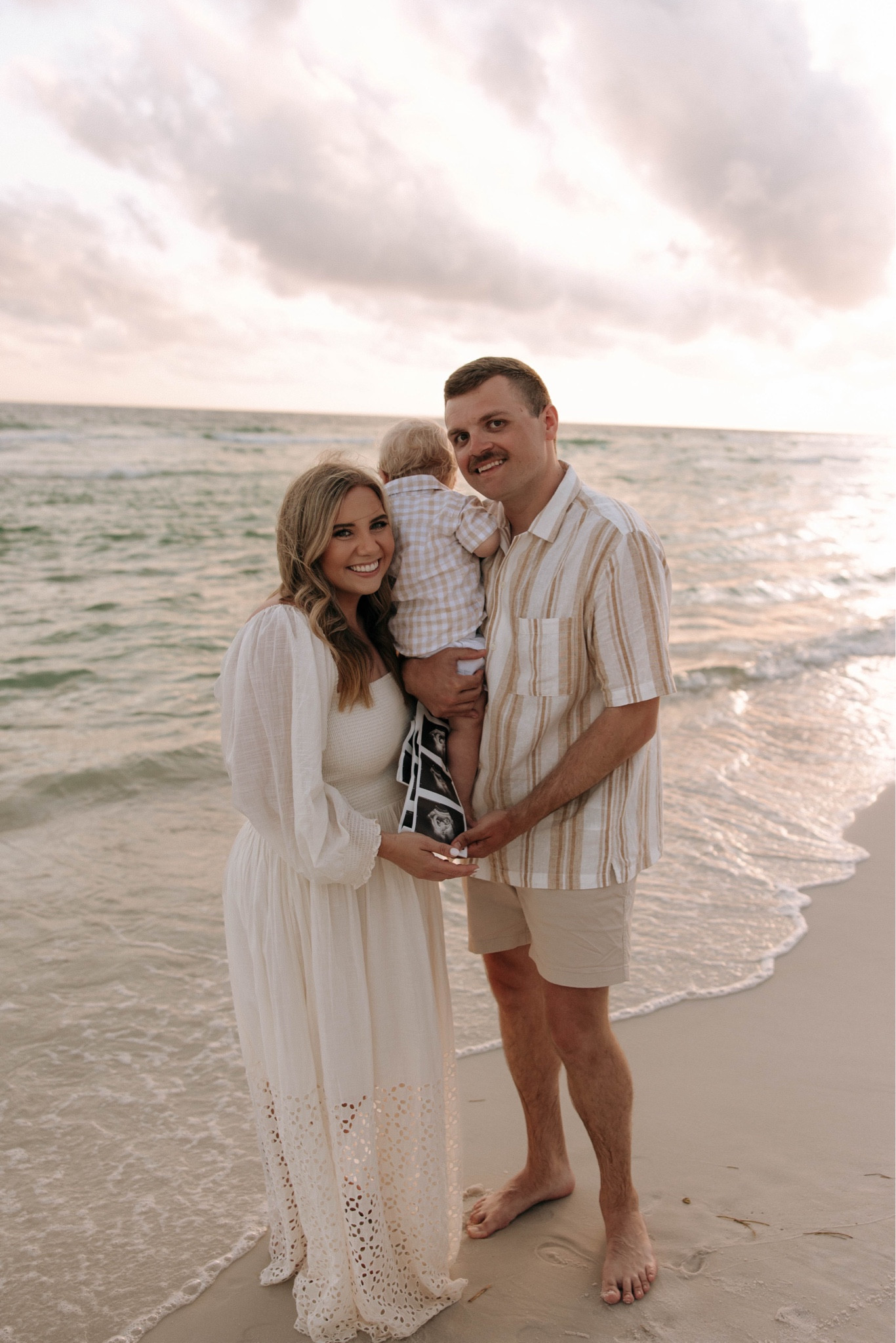 Pregnancy announcement outfits for the fam 🤍 I thought everything went so well together! 

#LTKMens #LTKBaby #LTKStyleTip