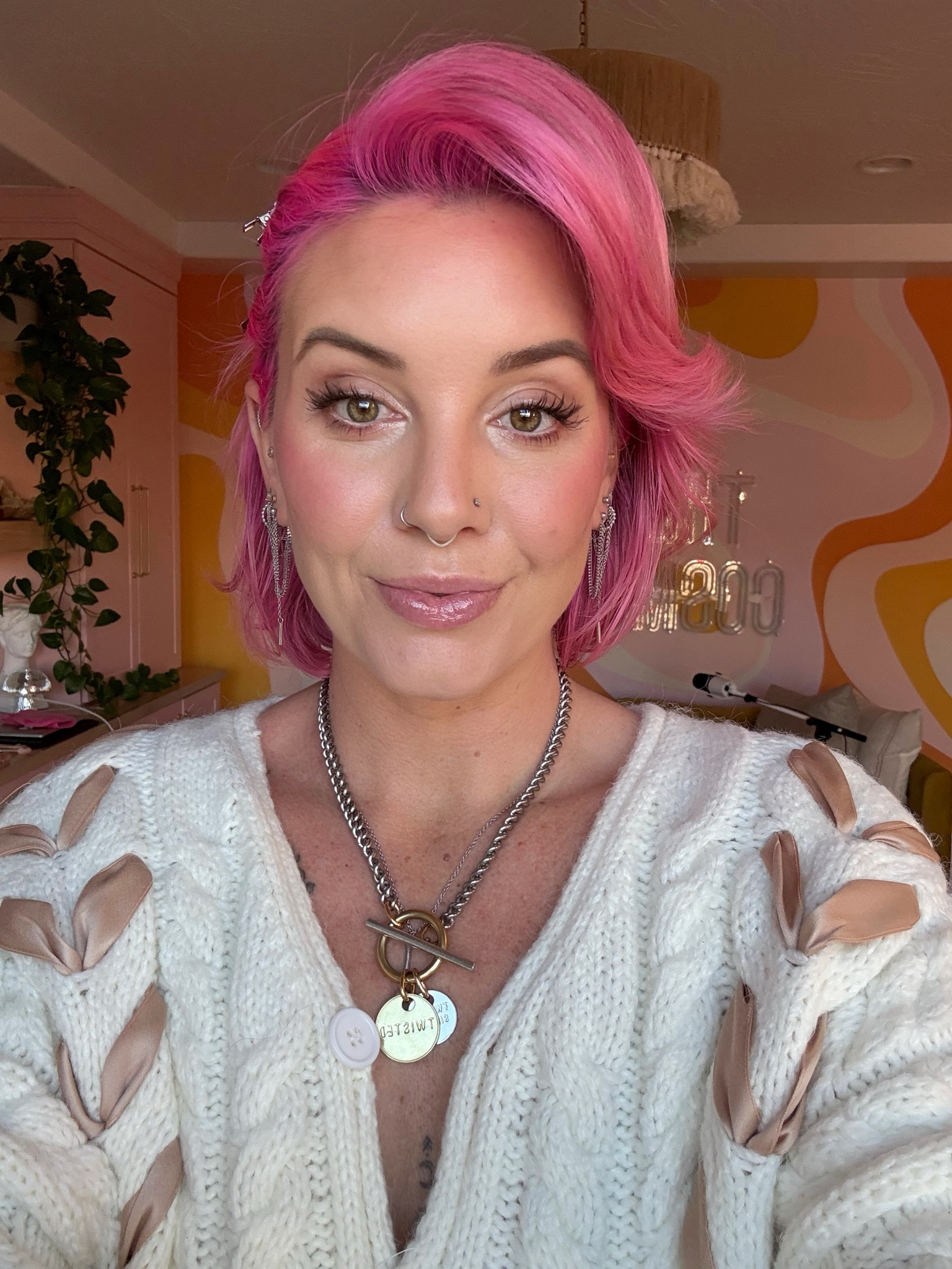 Simple date night makeup that still pops ✨

Blush shade: After Hours
Lip: Daisy Pink

#LTKFindsUnder100 #LTKBeauty #LTKFindsUnder50