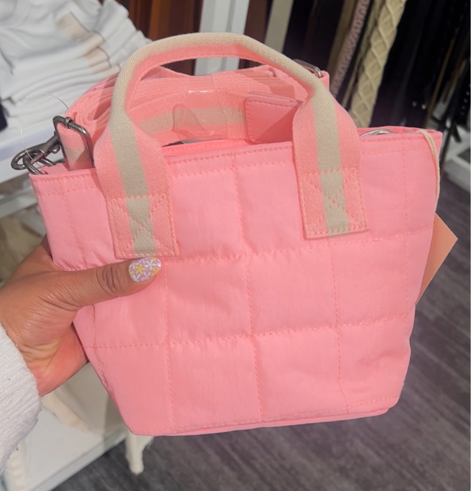 Small tote bag by Universal Thread. Cute purse for spring and summer. Available in 4 colors at Target 🎯

#LTKfit #LTKitbag #LTKGiftGuide