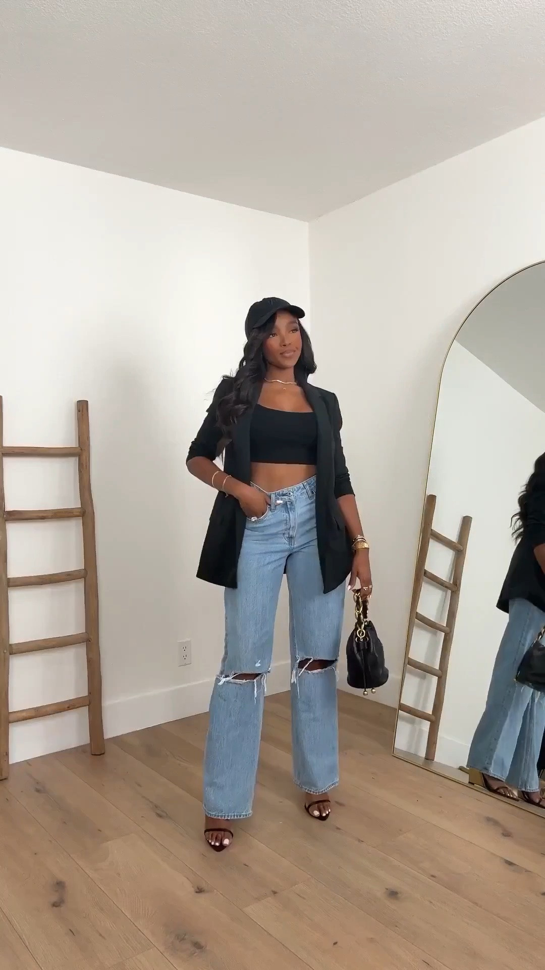 Everyday outfit✨ Everything from this look is linked below. 👇🏽

Wearing: Size Small | 5’4” | 140 lbs | 34D-27-40

📲   Download the FREE LTK app & follow me (@kirasfashionfinds) to shop all my daily finds.  #LTKootd #LTKPetite #LTKU