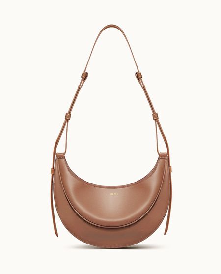 Crossbody bag 

#LTKfindsunder50 #LTKGiftGuide #LTKitbag