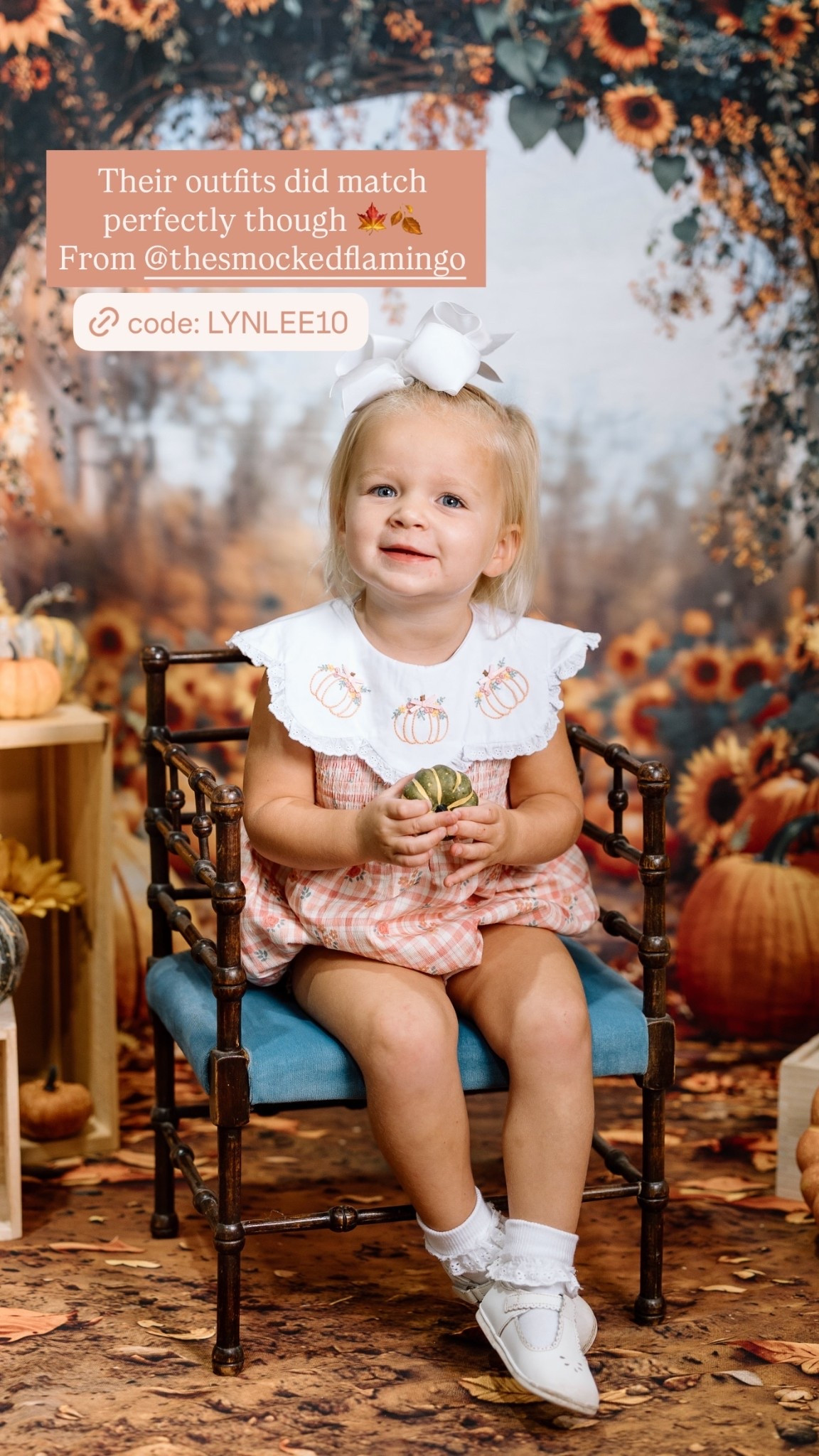 Their outfits did match perfectly though 🍁🍂
From @thesmockedflamingo