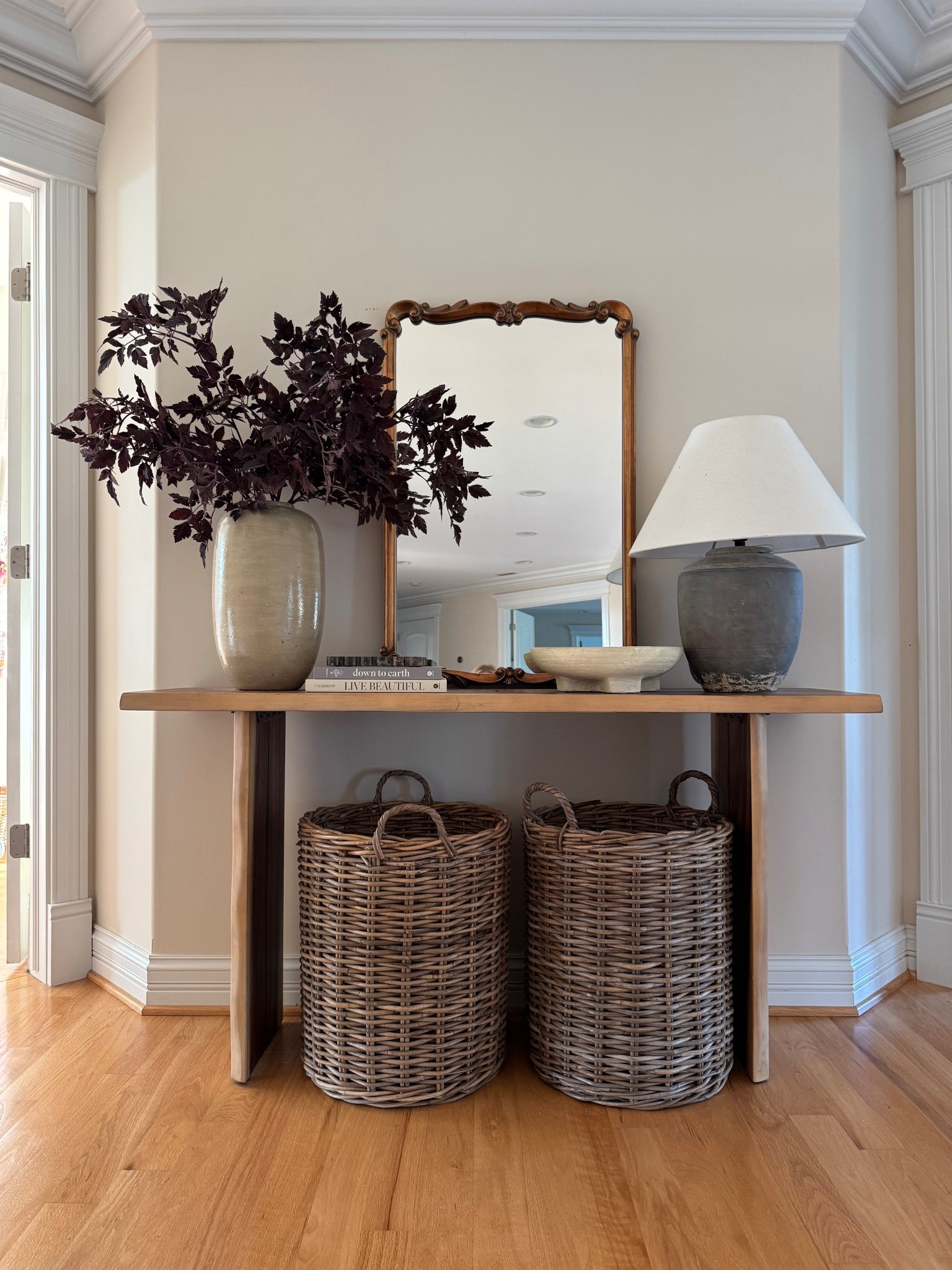 Styling this empty wall in our upstairs hallway using my favorite fall stems and a mix high end with affordable finds! This console table is the perfect warm wood tone and adds so much character to this space.  

Some of these pieces are no longer available so I linked similar. 


#consoletabledecor #falldecoratingideas #modernorganic #affordablehomedecor #baskets #fallhome #amazonhome #founditonamazon #worldmarket 

#LTKSeasonal #LTKHome #LTKSaleAlert