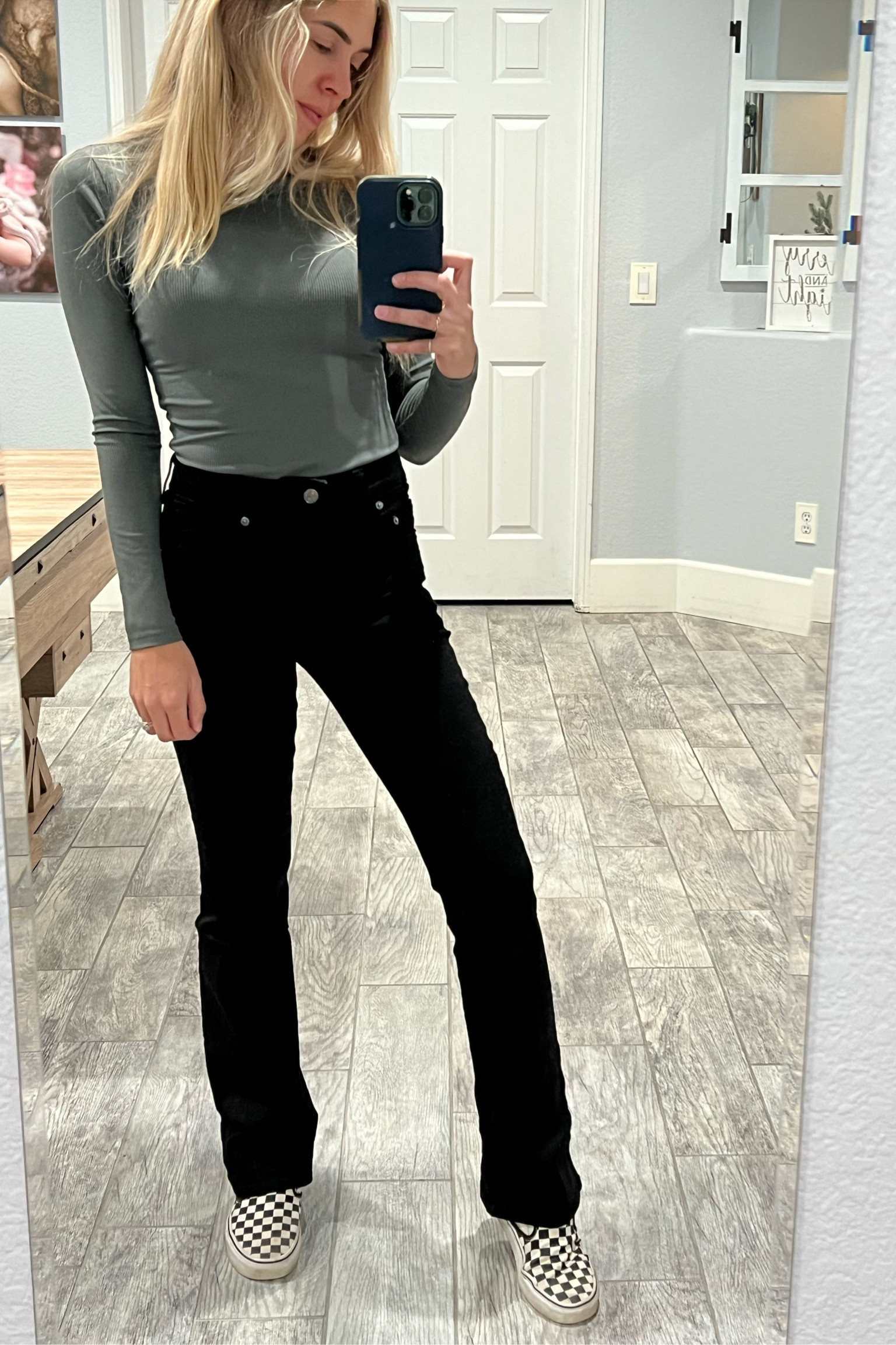 run! these Levi’s are only $20

#LTKGiftGuide #LTKSeasonal #LTKCyberWeek