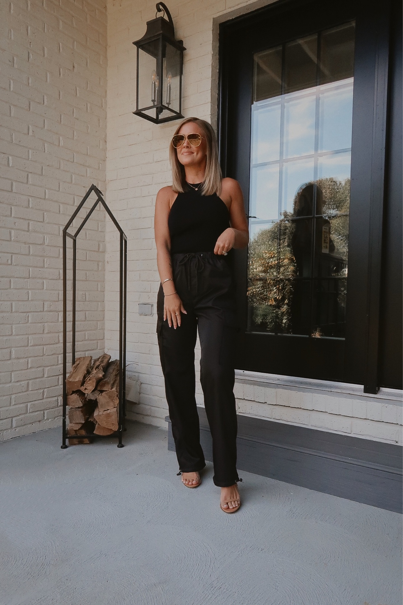 XS sweater tank / XS lightweight cargo trousers 🖤

#LTKSale #LTKfindsunder100 #LTKsalealert