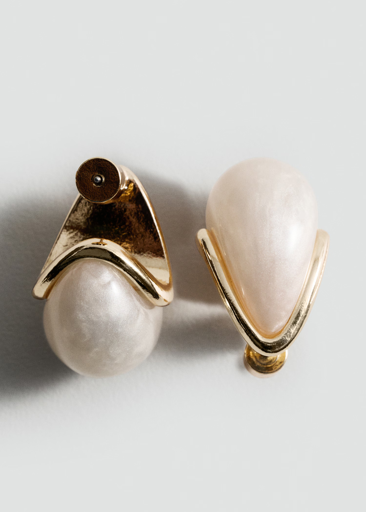 Resin drop earrings - Women | MANGO USA | Mango (US/MX/AU)