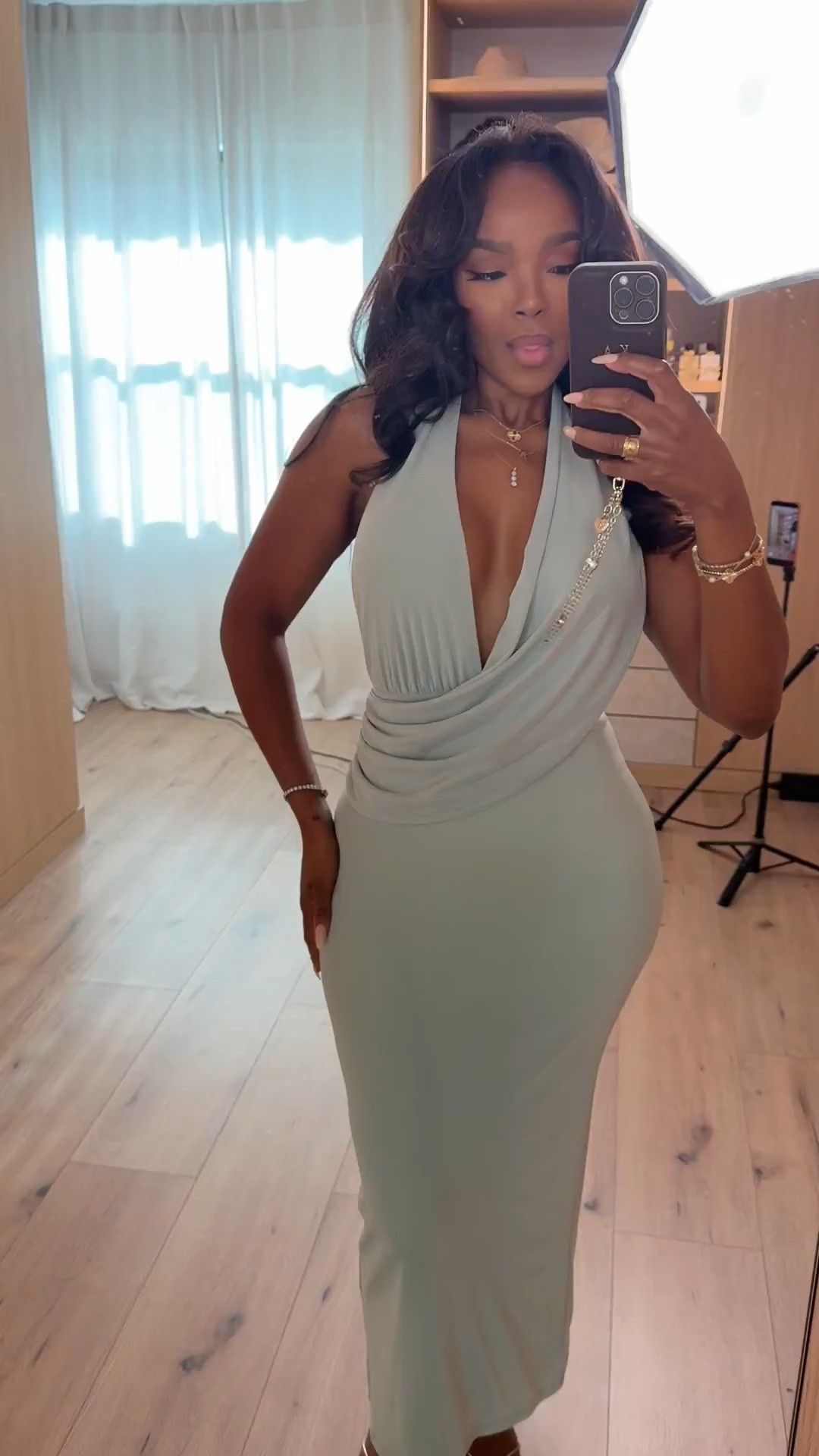 Scroll to shop this soft glam bodycon midi dress 💚

This draped halter-style midi is one of those ultra-flattering pieces that contours your shape while still feeling comfortable—perfect to rewear and restyle so your cost per wear keeps dropping every time.

Perfect for date nights, weddings, dinners, or special occasions.

📏 Measurements: 5’4”, 140 lbs, 34D bust, 27” waist, 40” hips

Follow me on Instagram and YouTube @kirasfashionfinds

 

#LTKootd #LTKgrwm #LTKPetite