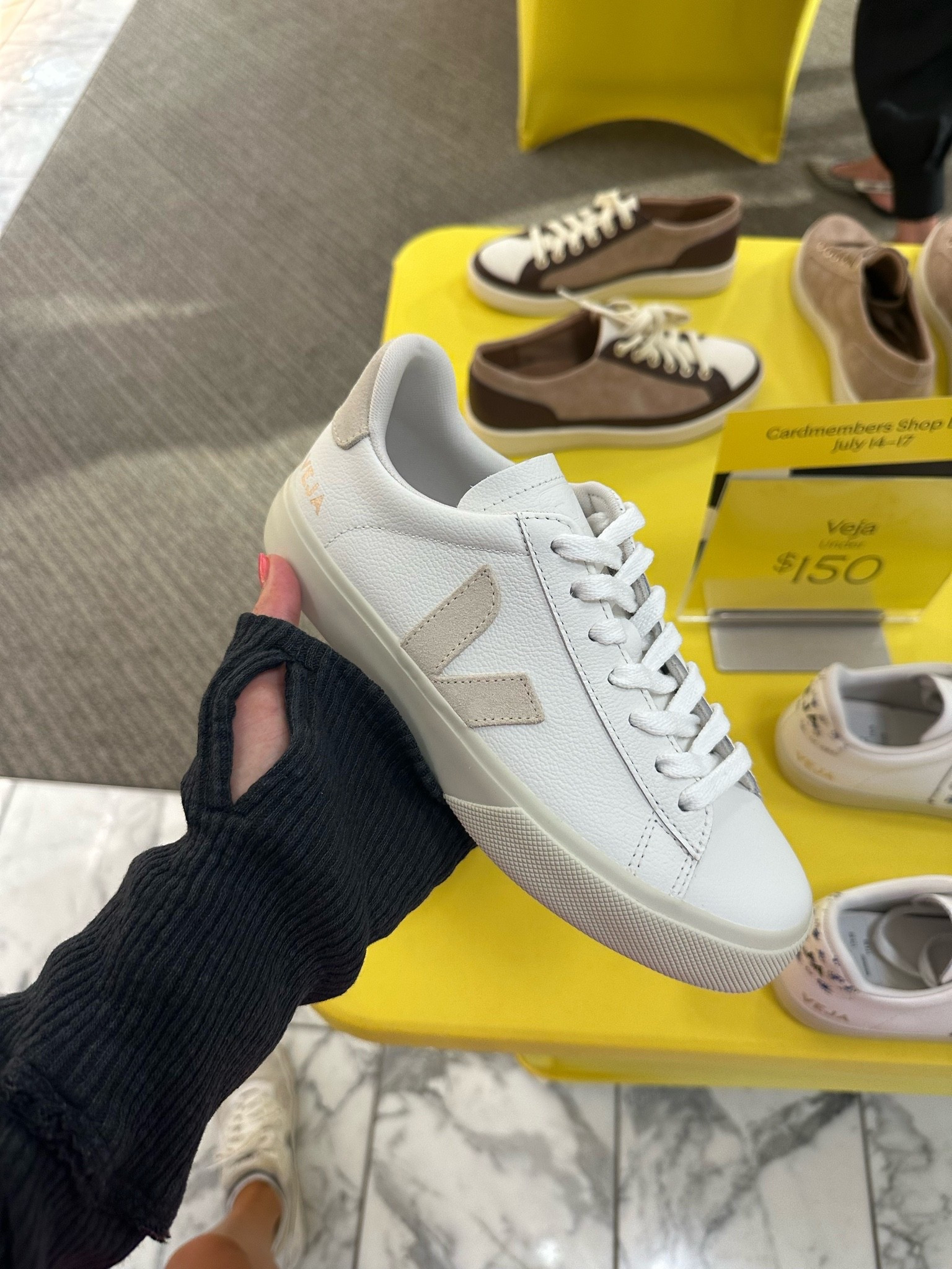 NSale
Nordstrom Anniversary Sale

White sneakers
