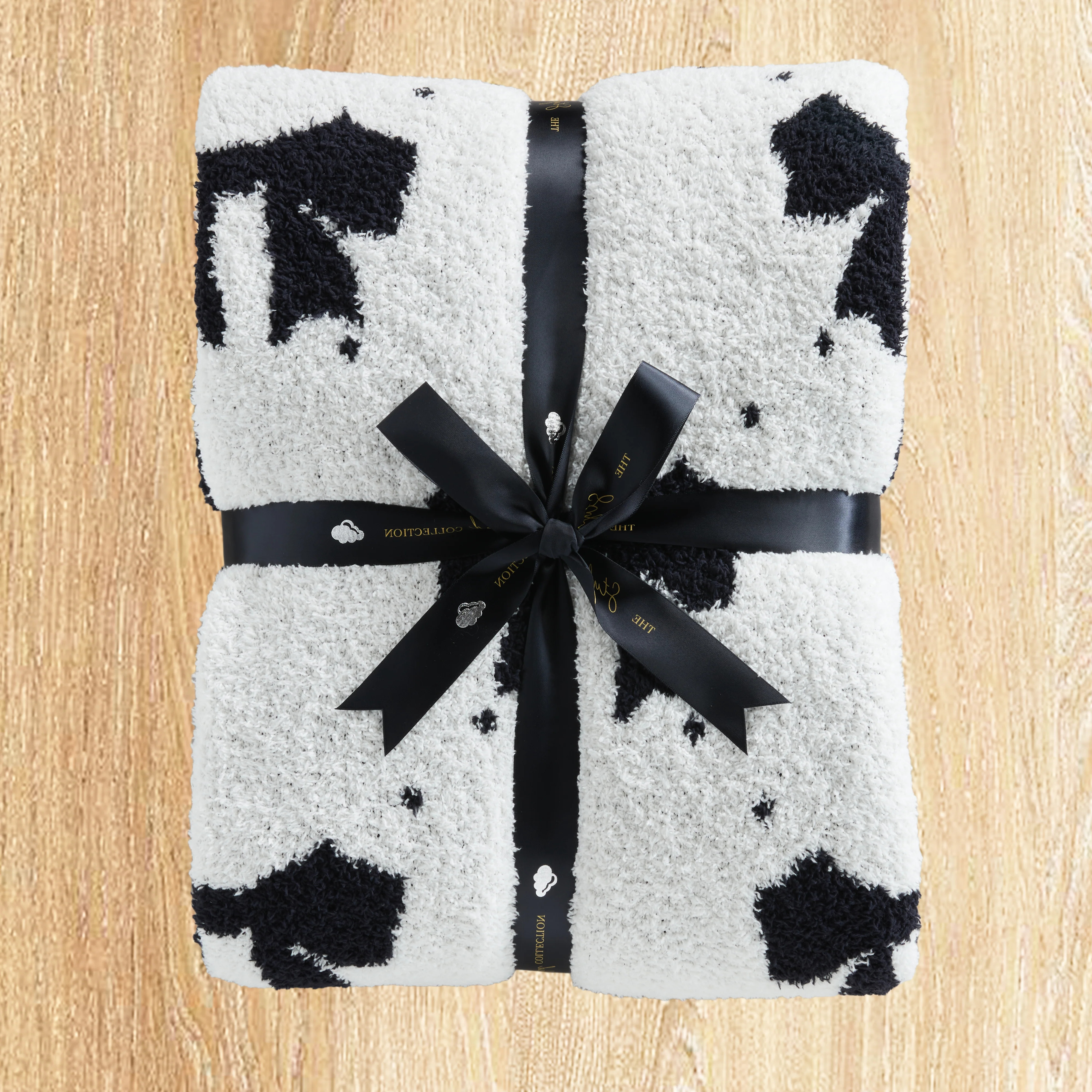 "Pretty as a Bow" Buttery Blanket | The Styled Collection