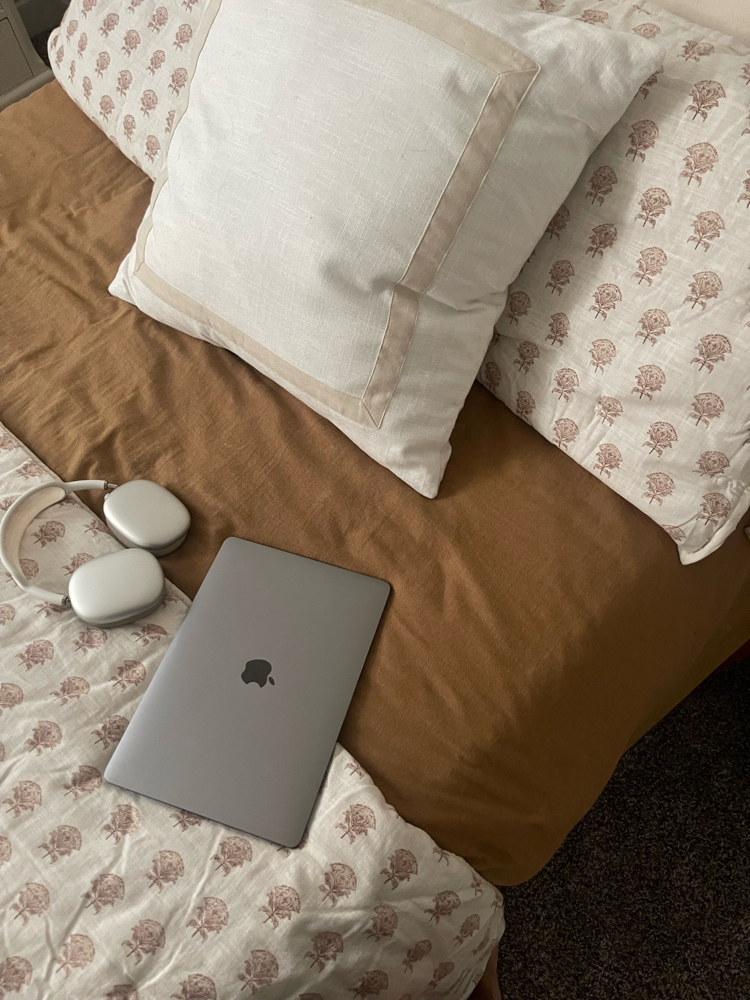 Cozy guest room bedding 🕊️

#LTKhome