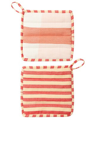 MINNA Sol Potholder in Coral. | Revolve Clothing (Global)