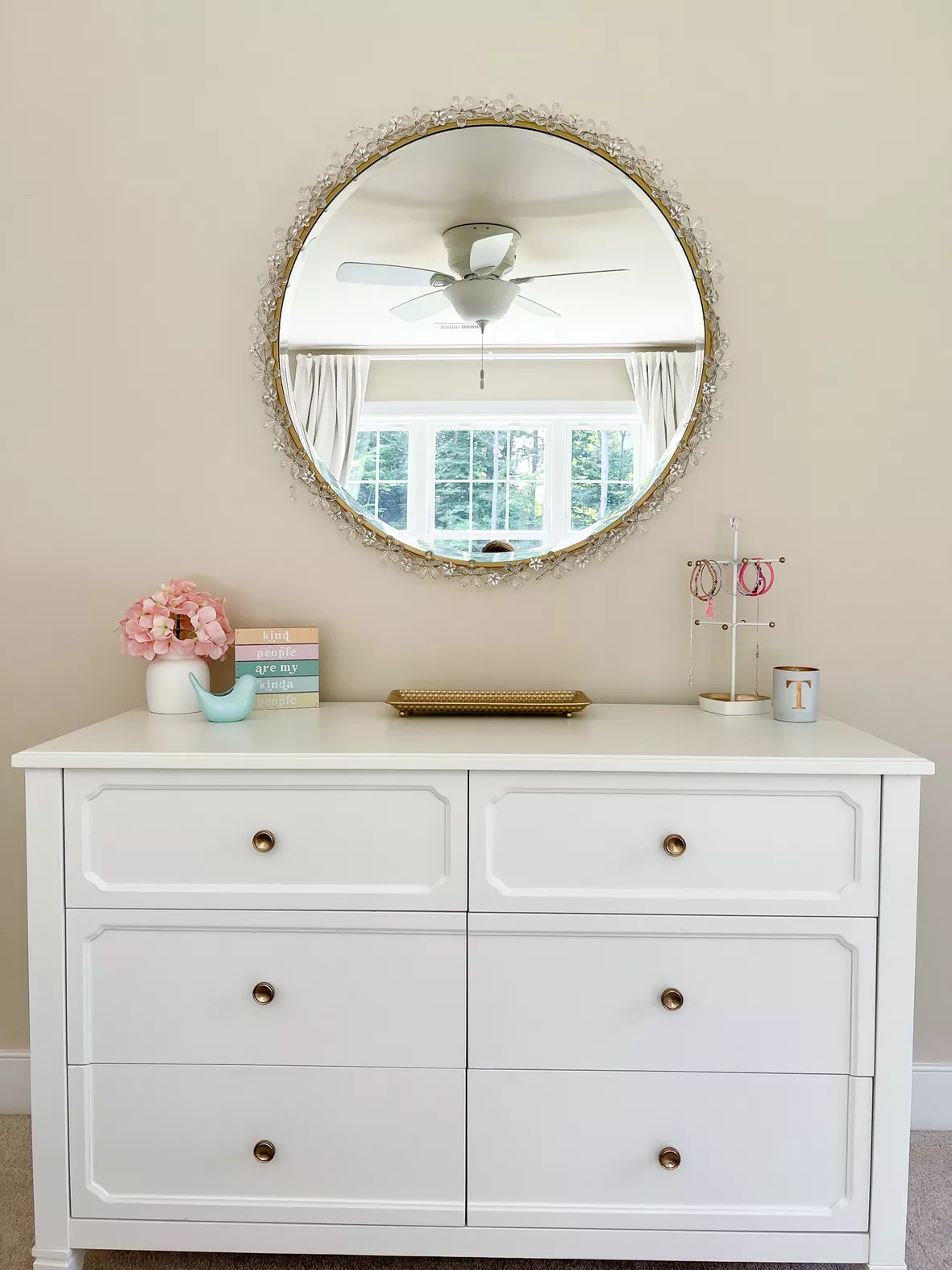 White Dresser, Dresser with 6 Drawers, Wide Chest of Drawers with Gold  Handles 