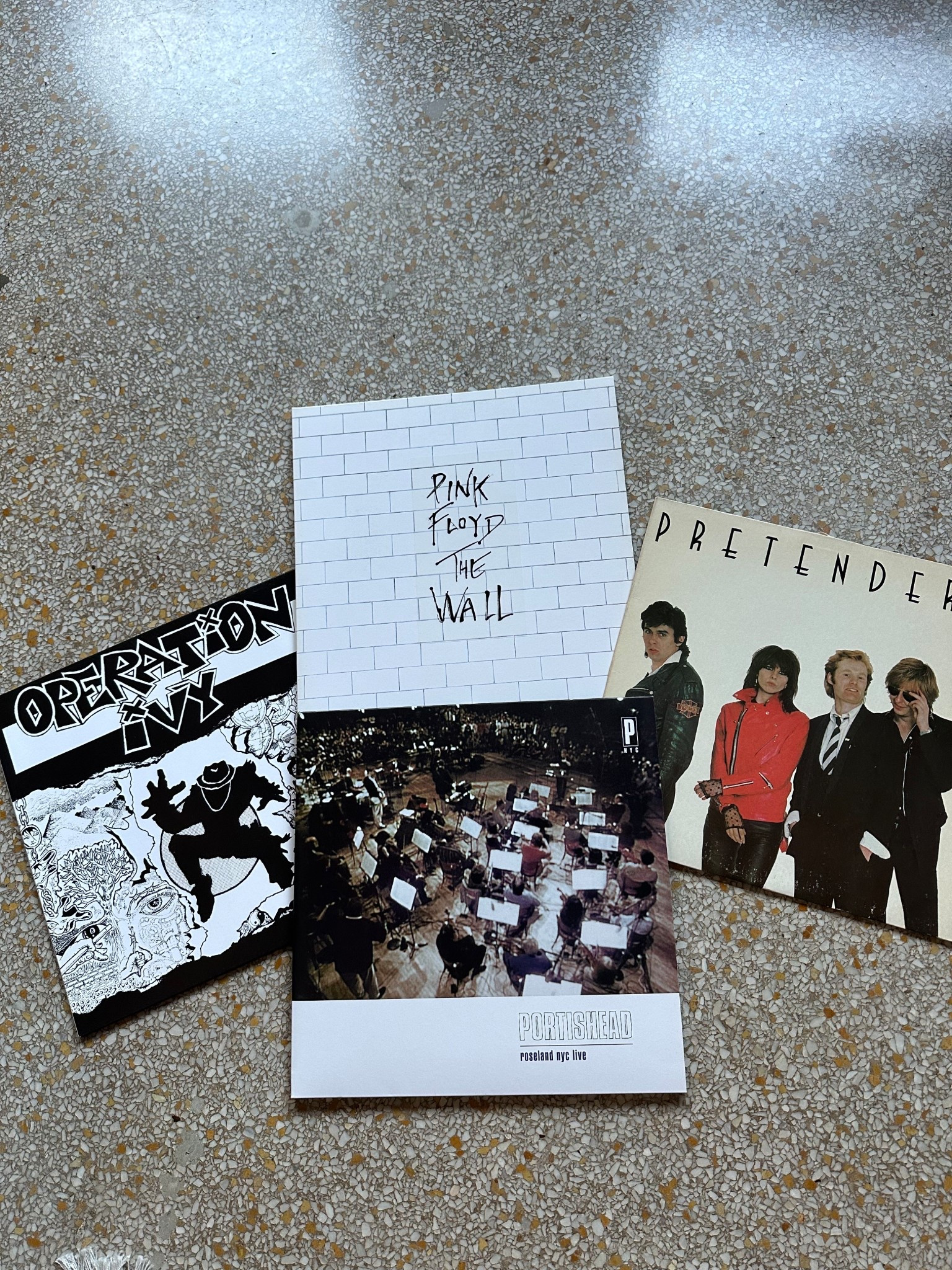 Vinyl of the day! 🤍🎶

#vinyl #music #recordplayer 

#LTKHome #LTKGiftGuide #LTKFindsUnder100