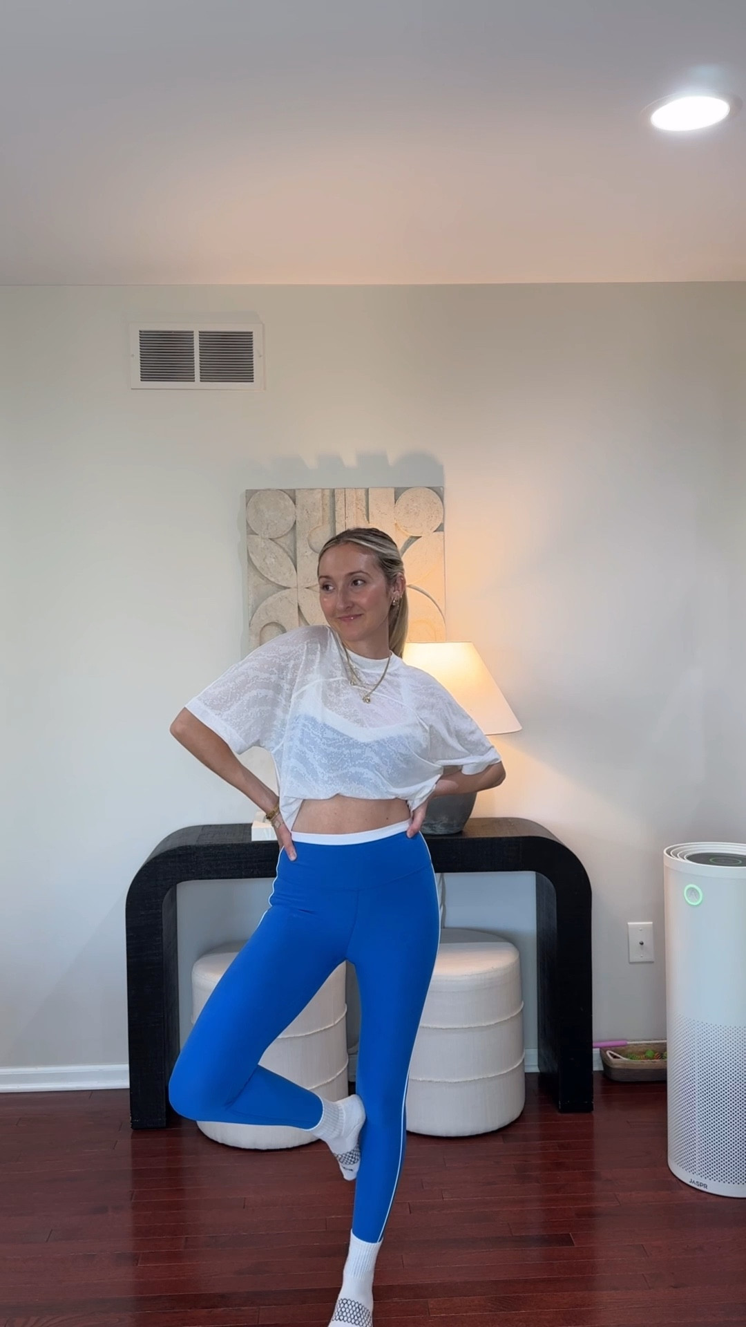 Love this fun blue beyond yoga set! Wearing small in sports bra, xs in leggings! White tee is old lululemonn