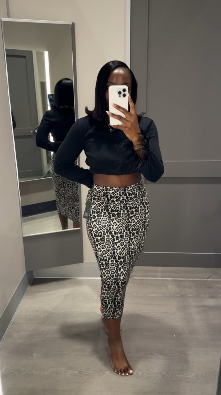 I want the matching skirt to this sweater, so badly, but I’m going to wear it paired this way until I get it. This is just so cute! Wearing a medium in the top and an extra small in the bottom. 

#LTKFindsUnder50 #LTKStyleTip