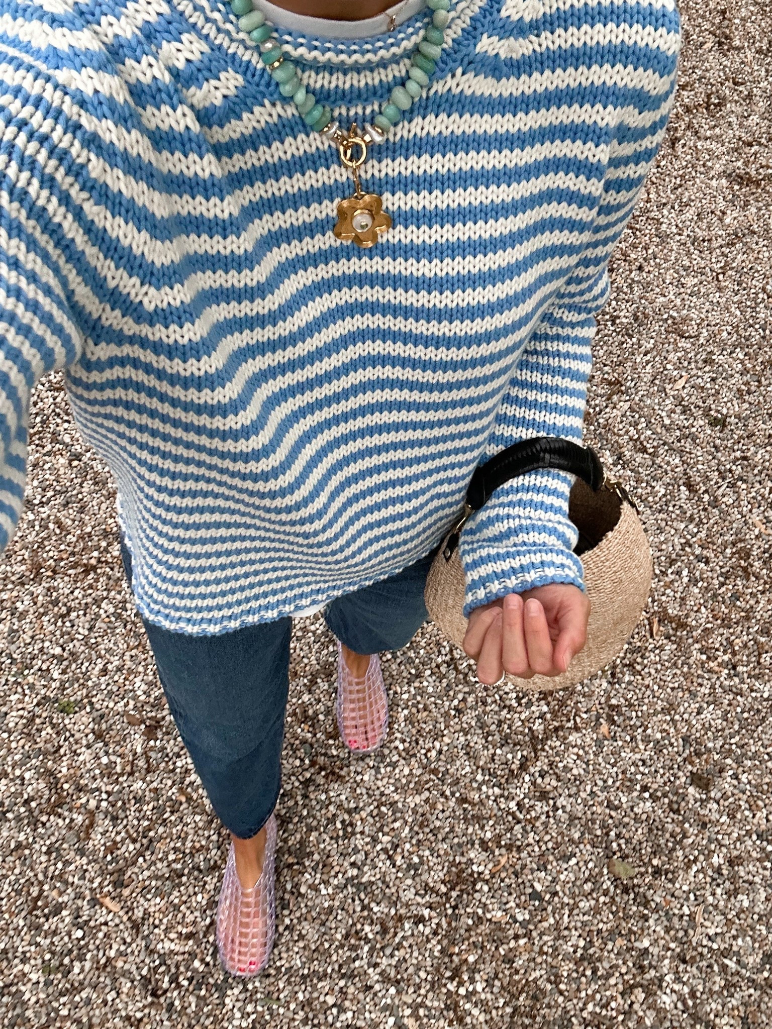 Mom style, summer style, easy summer outfit, mom outfit, cozy sweater 

#LTKSummerEdit #LTKSeasonal #LTKFindsUnder100