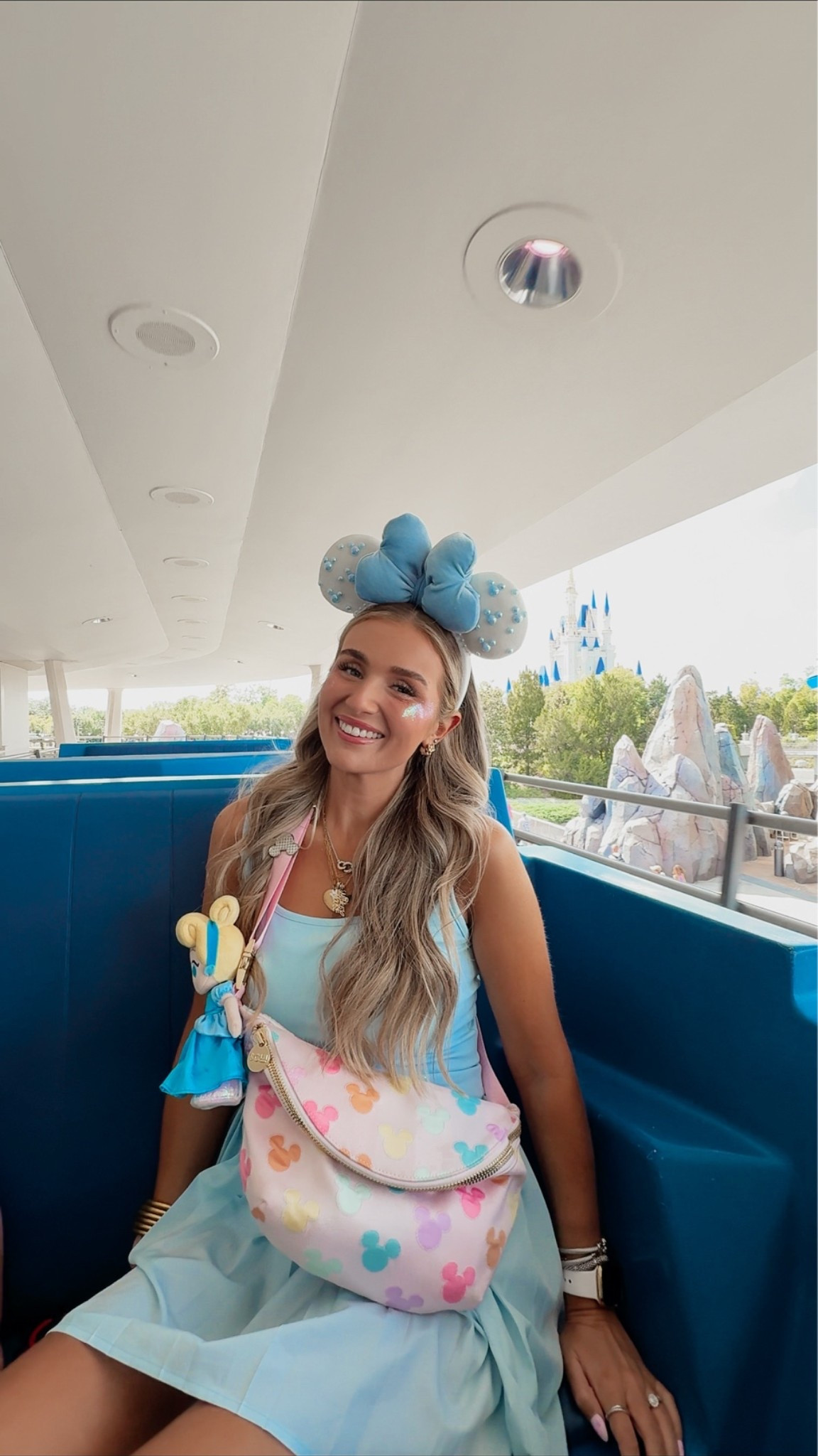 Magic Kingdom ootd 🩵🩵 Cinderella vibes today! #amazonfinds #disneyworld #disneyootd #disney