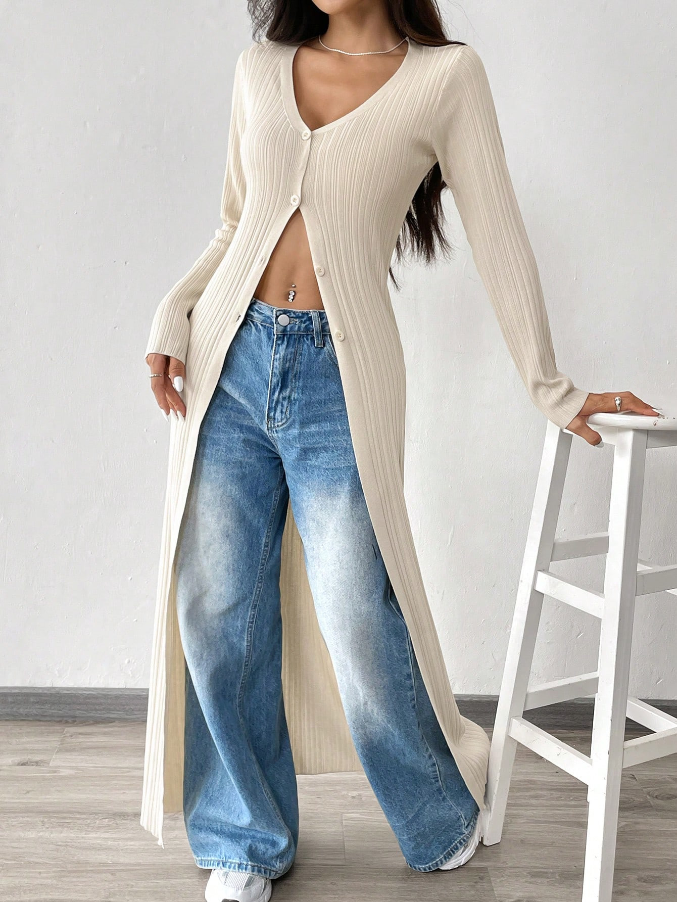 SHEIN EZwear Plain Front Button Long Sleeve Minimalist Long Sweater, Casual Daily Wear | SHEIN