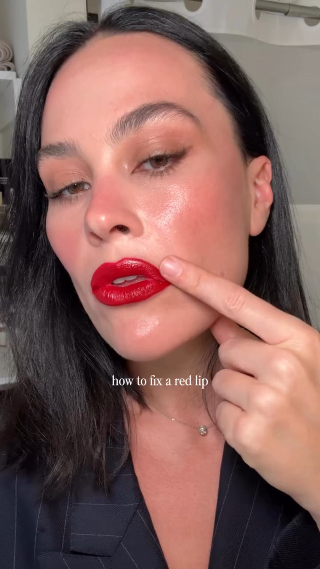 It’s red lip season and this is the easiest hack to make sure it’s flawless ✨

Products: @maybelline SuperStay Matte Ink Liquid Lipstick in exhilarator & @armanibeauty luminous silk concealer in 2 

#redliphack #makeuphack #redlip #redlipseason #makeup #armanibeauty #maybelline