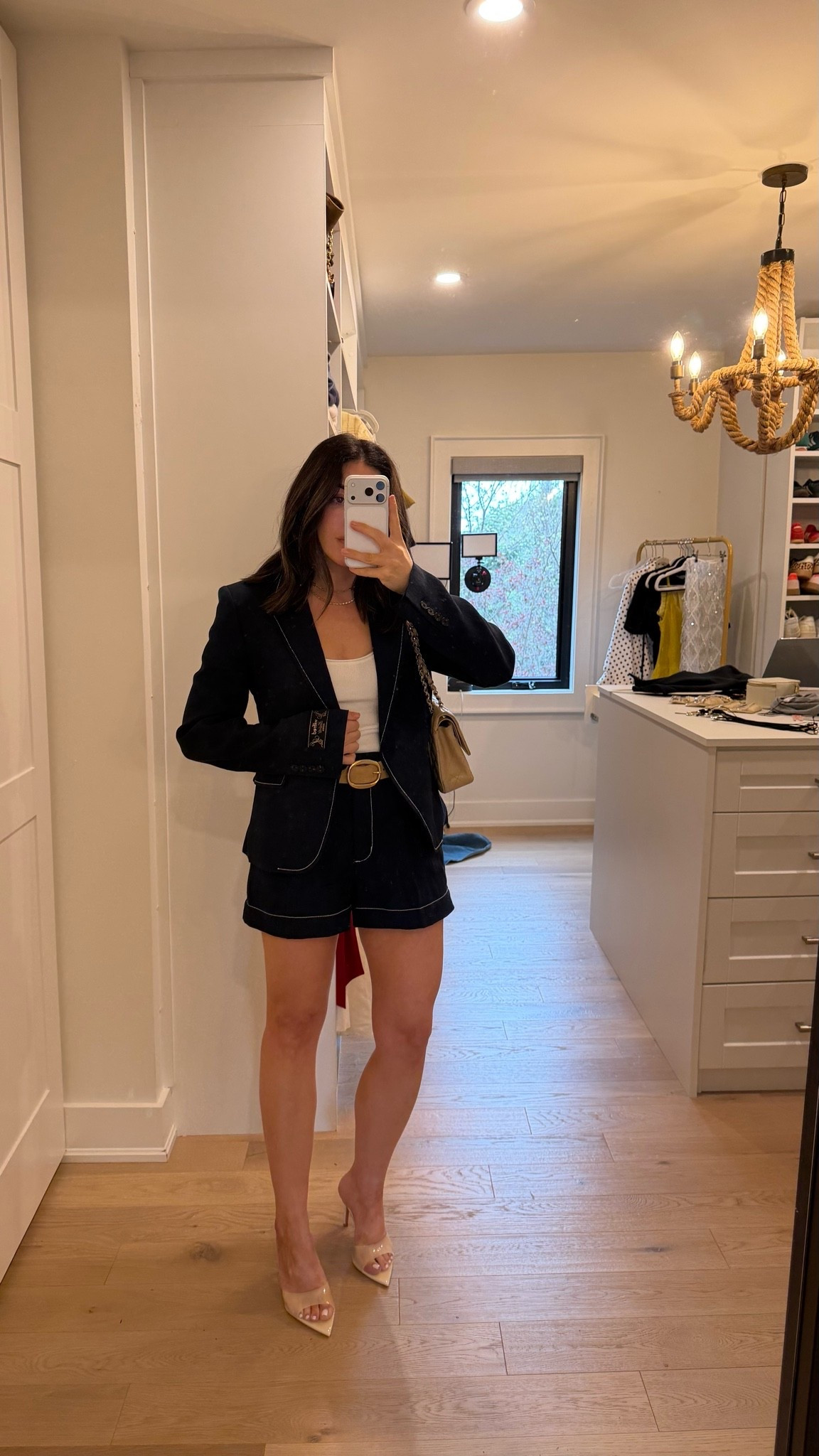 Blazer - size 4
Shorts - size 4

#LTKsummer #LTKworkwear #LTKcanada