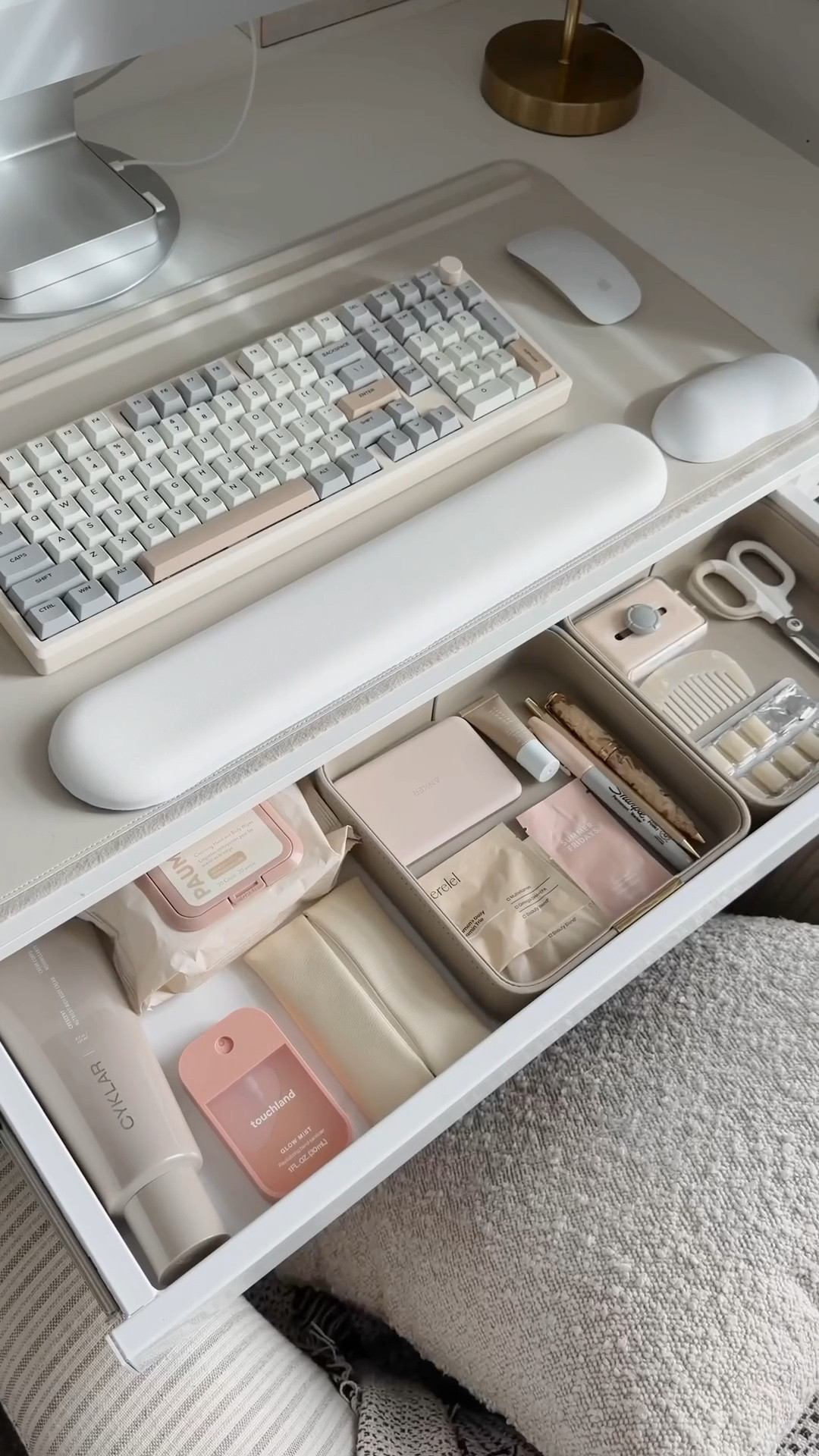 Organize & Restock My Home Officee

#LTKdayinmylife #LTKHome