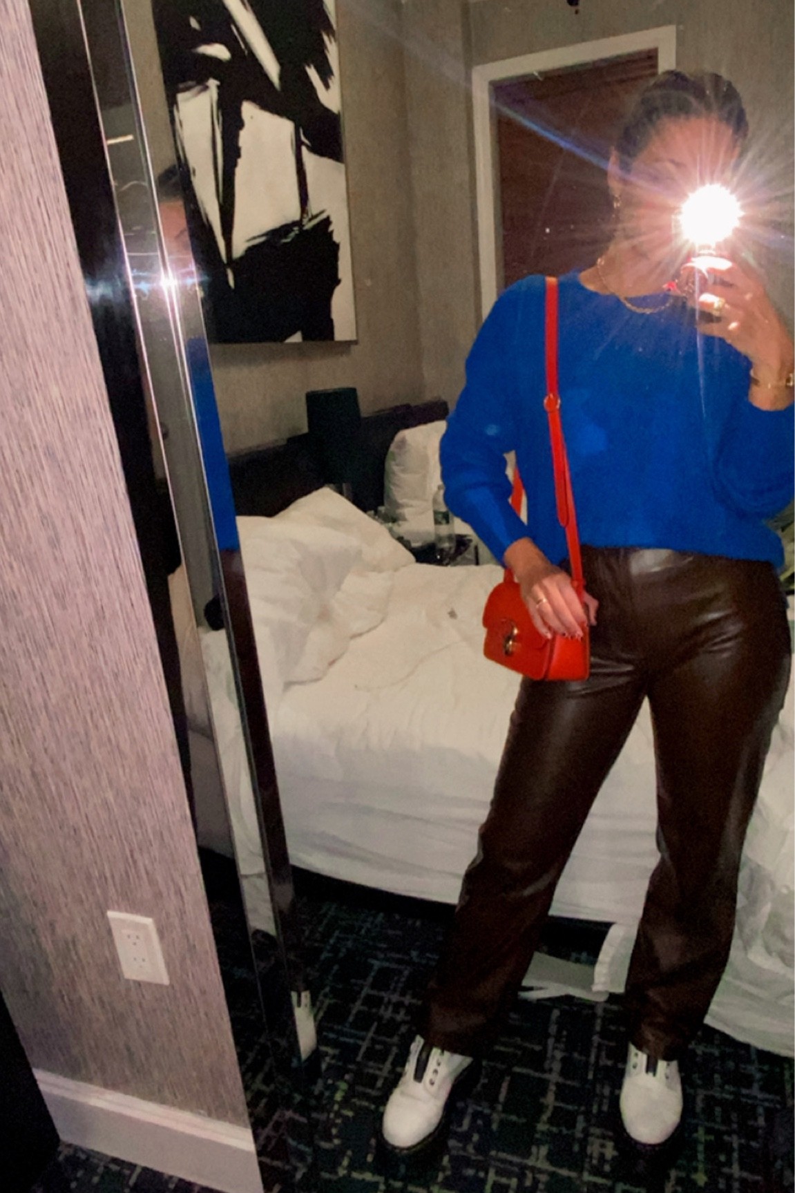 Look quentinho e confortável em NY - calça de couro vegano 🗽#nylook #vegan 