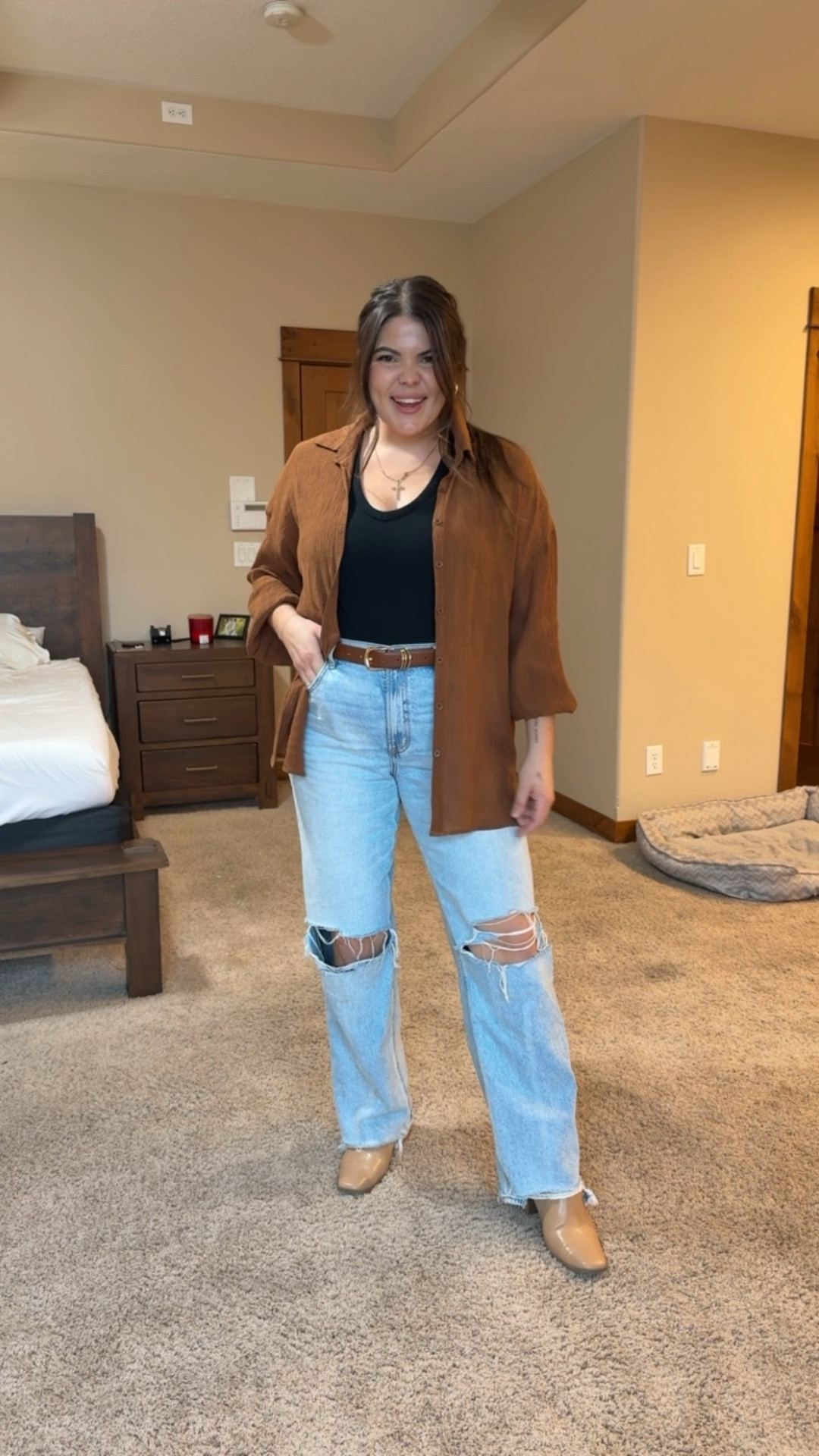 This is your reminder that it’s OK to shop your own closet! Social media can sometimes make us feel like we’re constantly needing to add new items to our closet but you can easily shop your closet to re-create outfit ideas you see online that you love, too. 

Proud outfit repeater over here, I wore the same outfit (just different jeans) less than 10 days ago and not a soul knew but me :)

Btw these jeans are the bomb if you have a thick tummy or mom pooch! 

#MomOutfit# #MomStyle #FallOutfit #WinterOutfit #WideLegJeans #BaggyJeans #JeansOutfit  

#LTKFindsUnder50 #LTKMidsize #LTKStyleTip