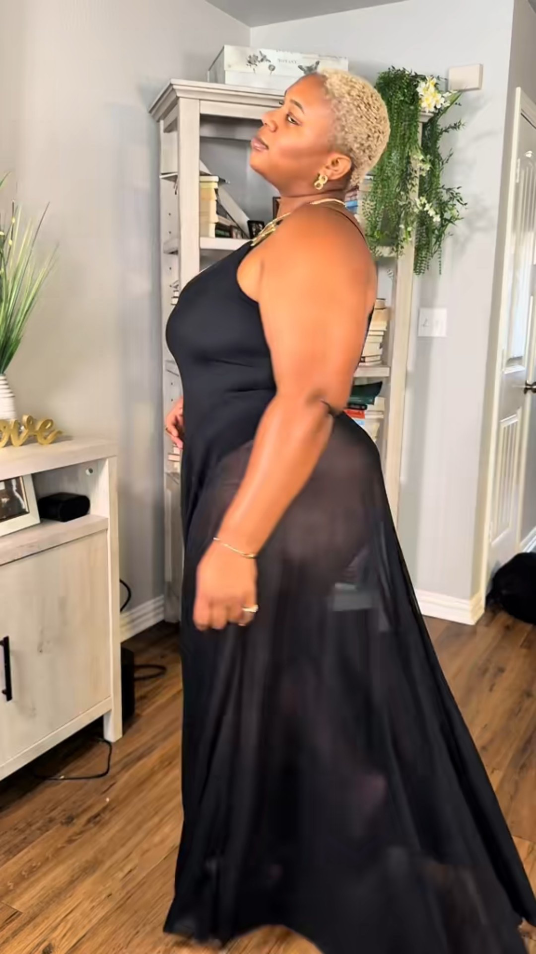 This dress is super sexy with the thong bodysuit and mesh floor length covering! You can dress this up for a sexy date night, or go a bit more modest and wear tights underneath. I’m wearing a XXL.


Dress for curves, curvy fashion, date night dress, size inclusive style, curve-approved, bold colors for curves, hot girl summerr



#LTKPlusSize #LTKFindsUnder50 #LTKStyleTip