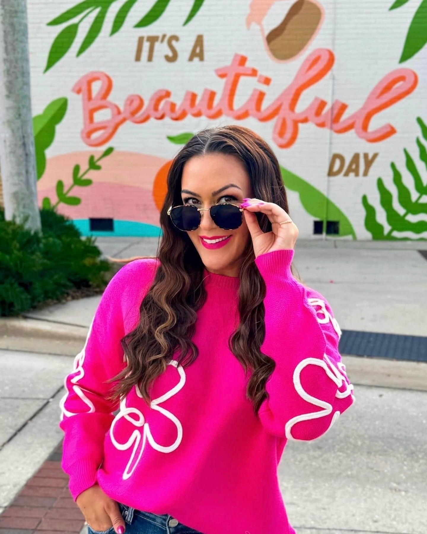 If it’s under 70, the colorful sweaters come out 🩷🌈 This one still has me in a chokehold

Linking to all my favorite colorful cozies ✨

#colorfulfashion #fashionover30 #millennials #winterootd #sweaterweather

#LTKootd #LTKValentine #LTKSeasonal