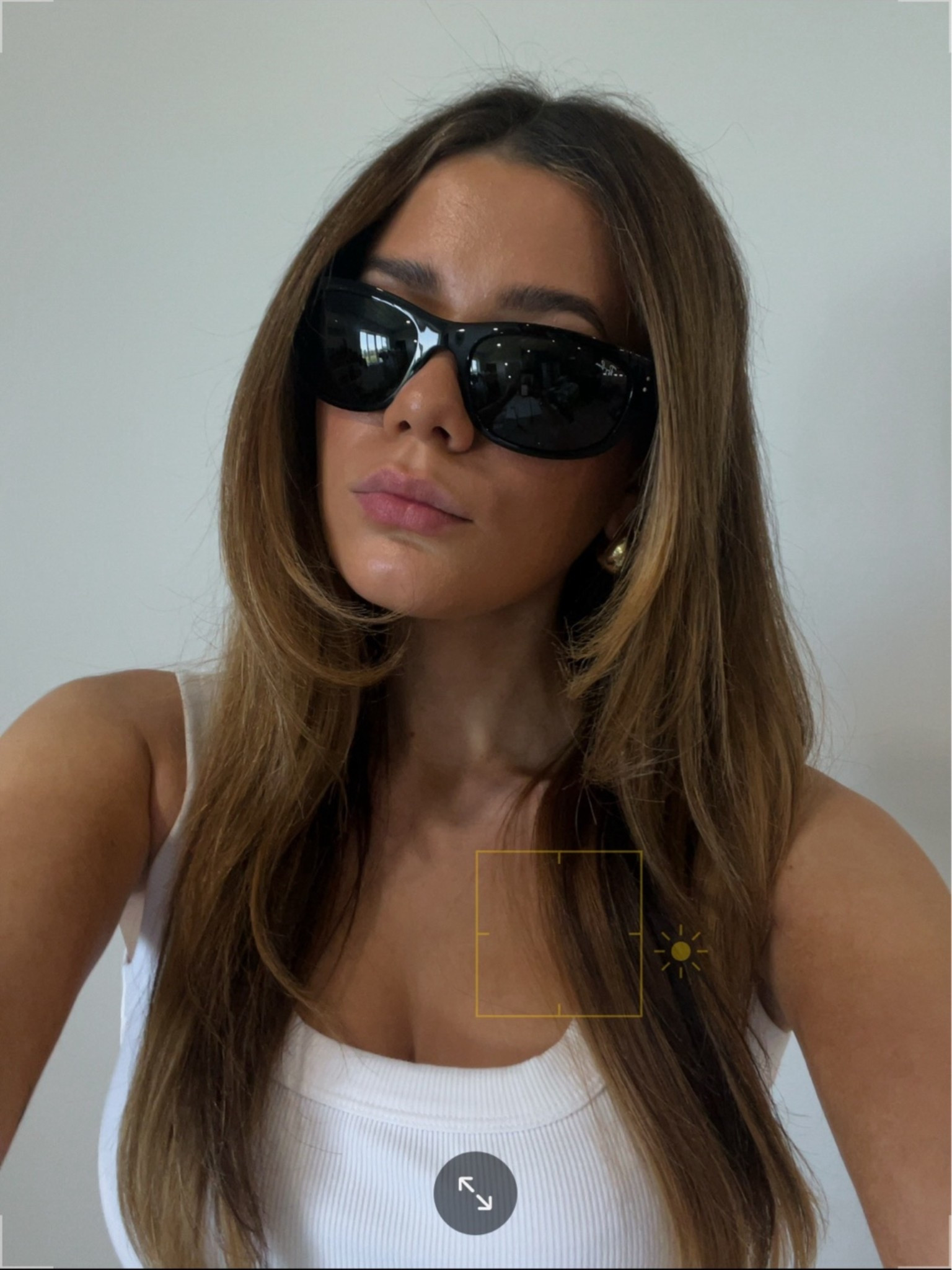 love these sunnies 🖤