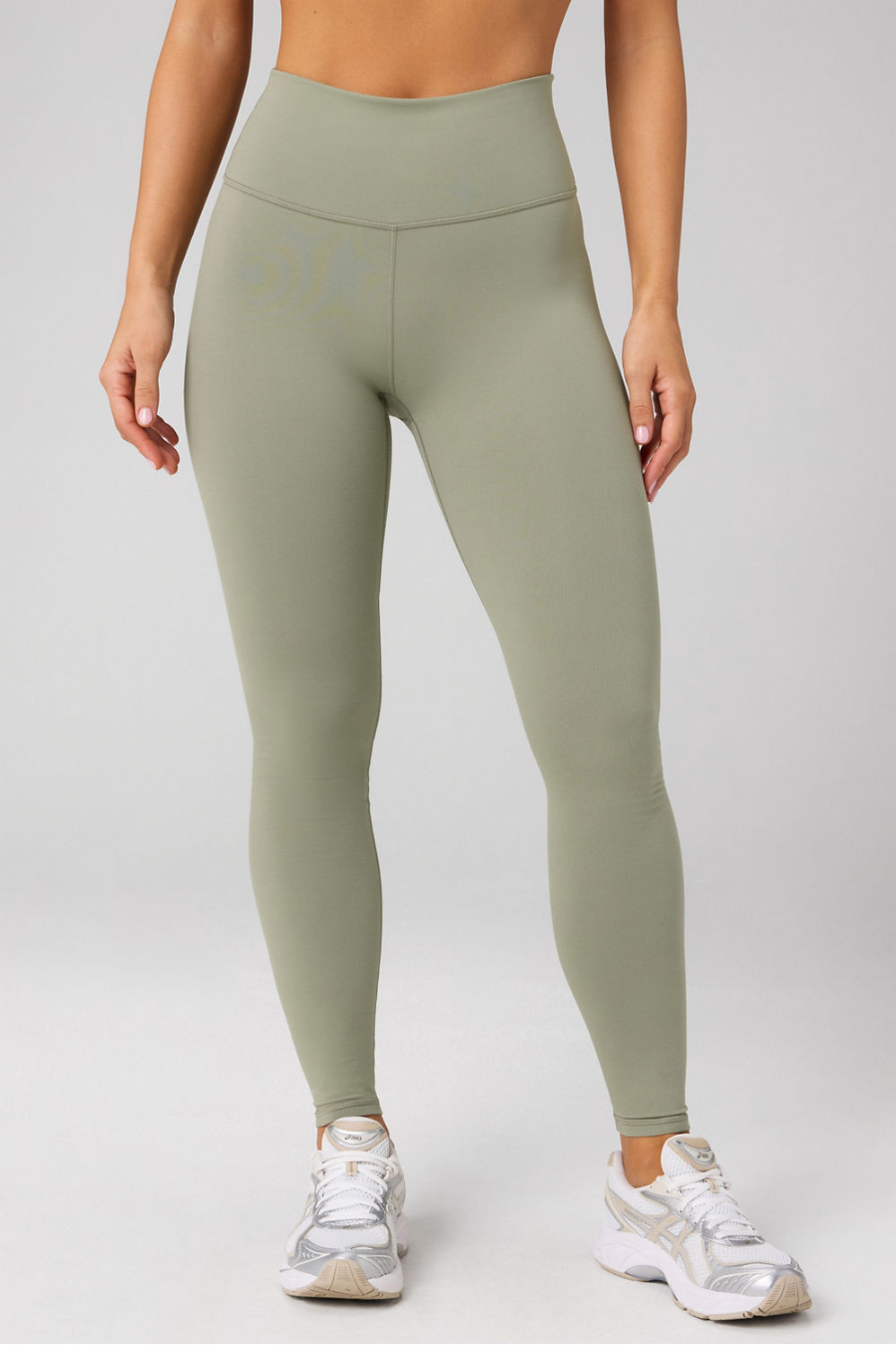 Change ModelChange ModelBre - Wearing Size: SHeight: 5'7''Bottom Size: STop Size: SBra Size: SBra... | Fabletics