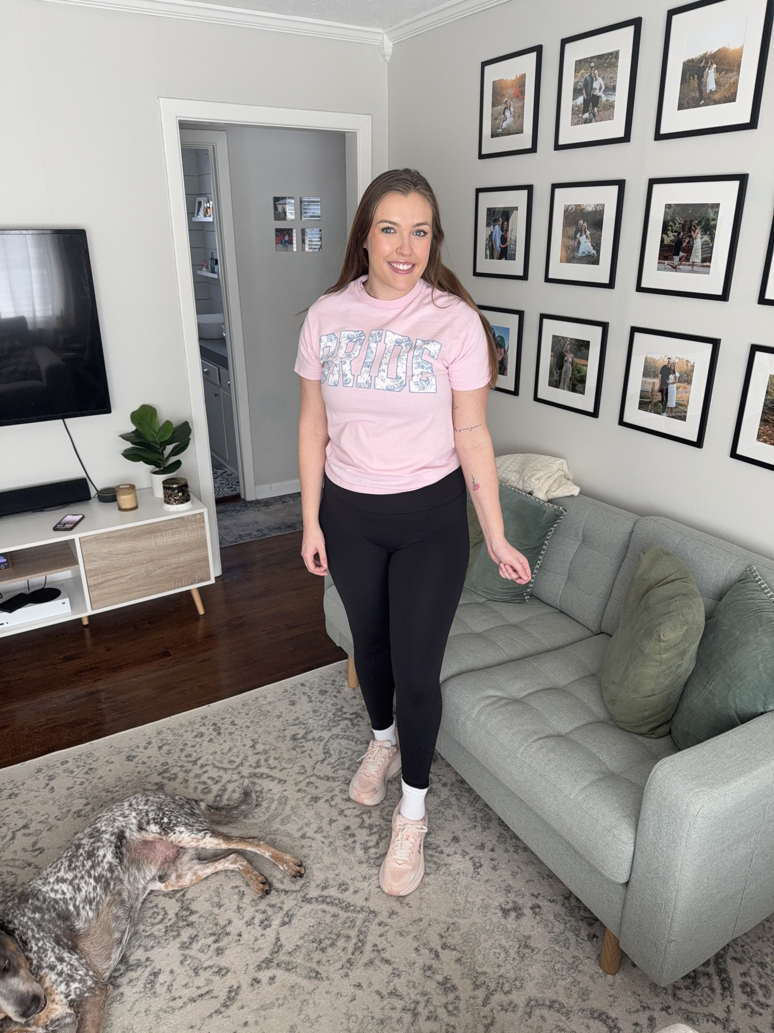  Casual winter outfit

Bride tshirt  leggings  pink hoka sneakers 

#LTKActive #LTKootd #LTKgrwm